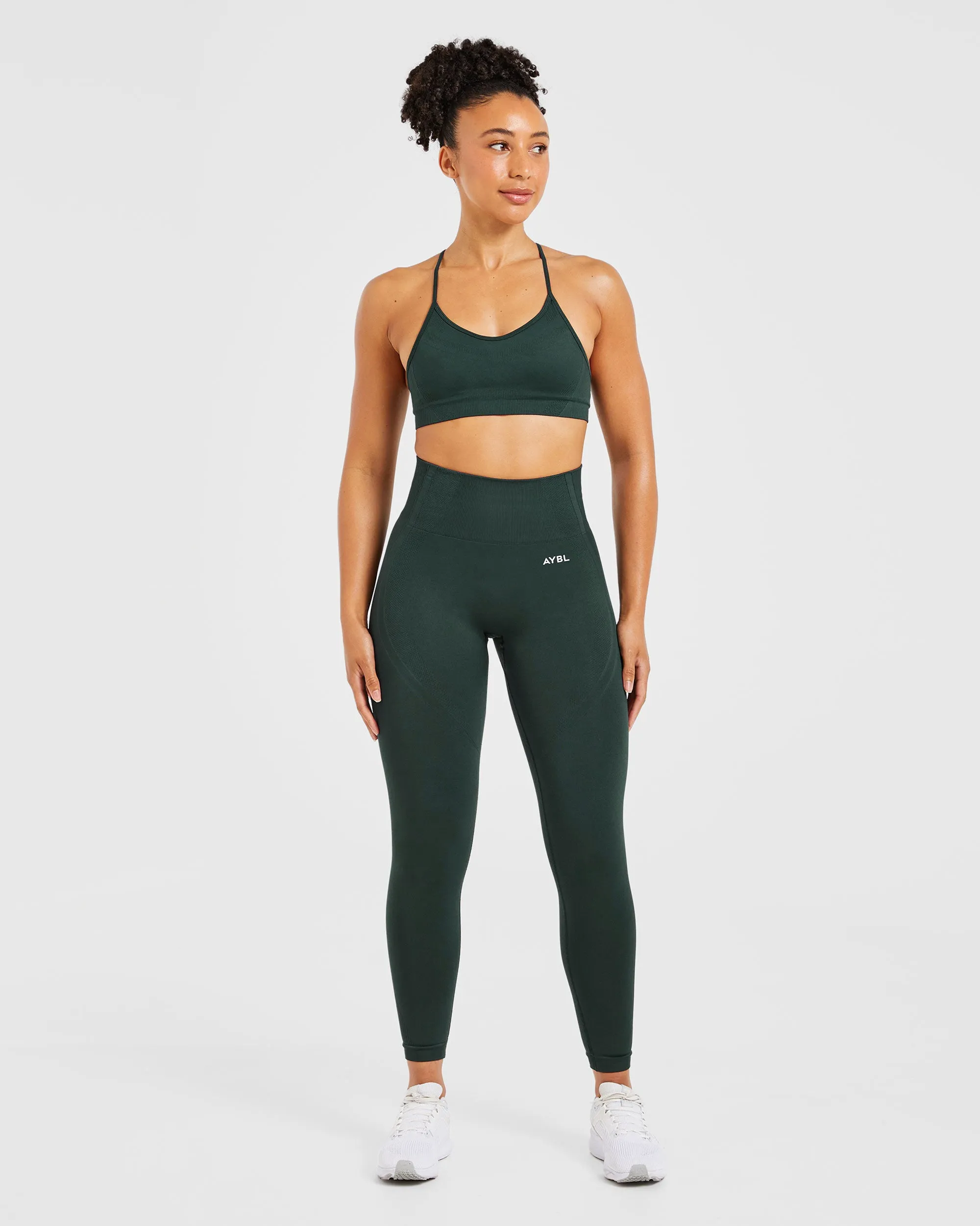 Blind stitching seams Breathable Design Balance V3 Seamless Strappy Sports Bra - Dark Green