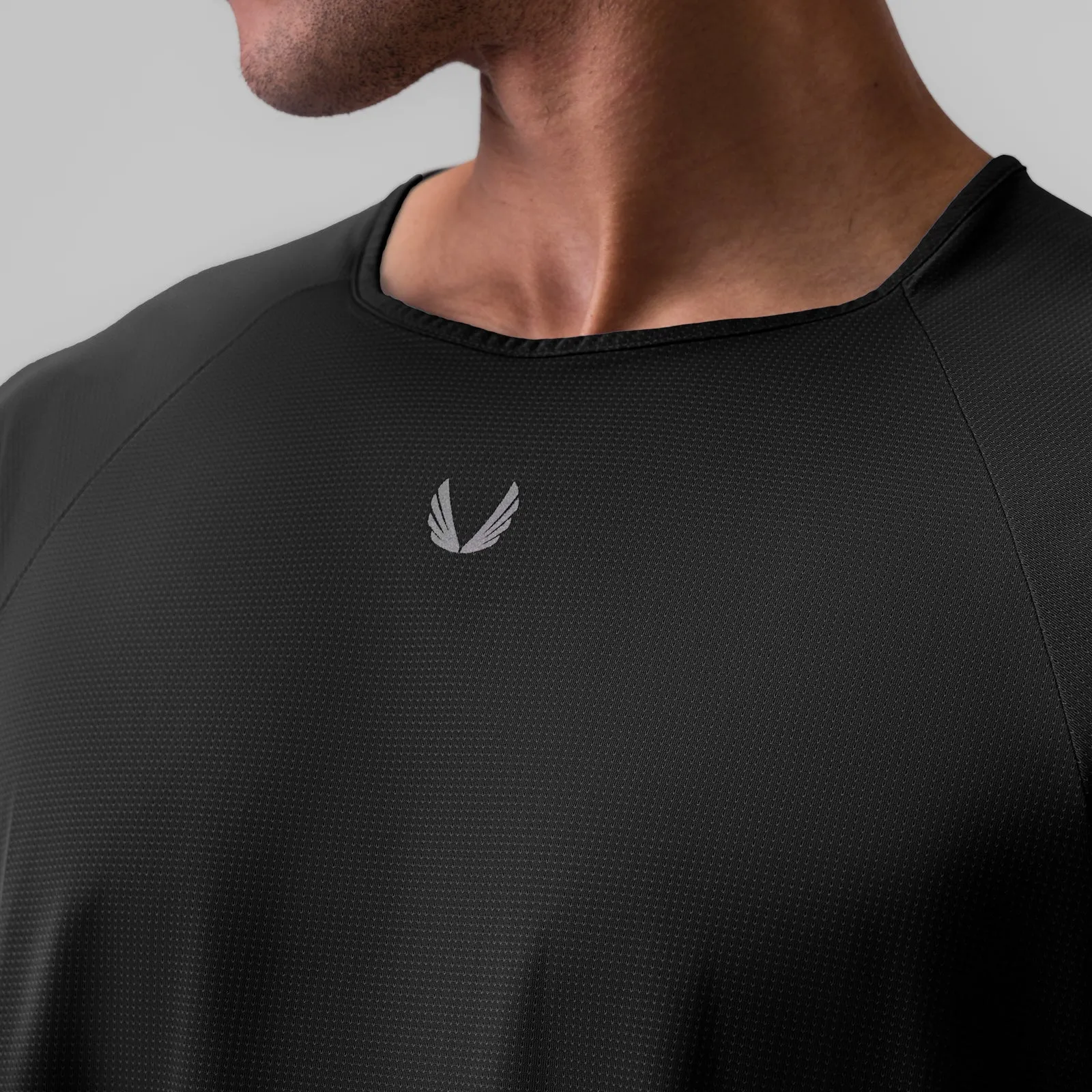 1089. Ice-Skin? Oversized Tee - Black hiking clothes