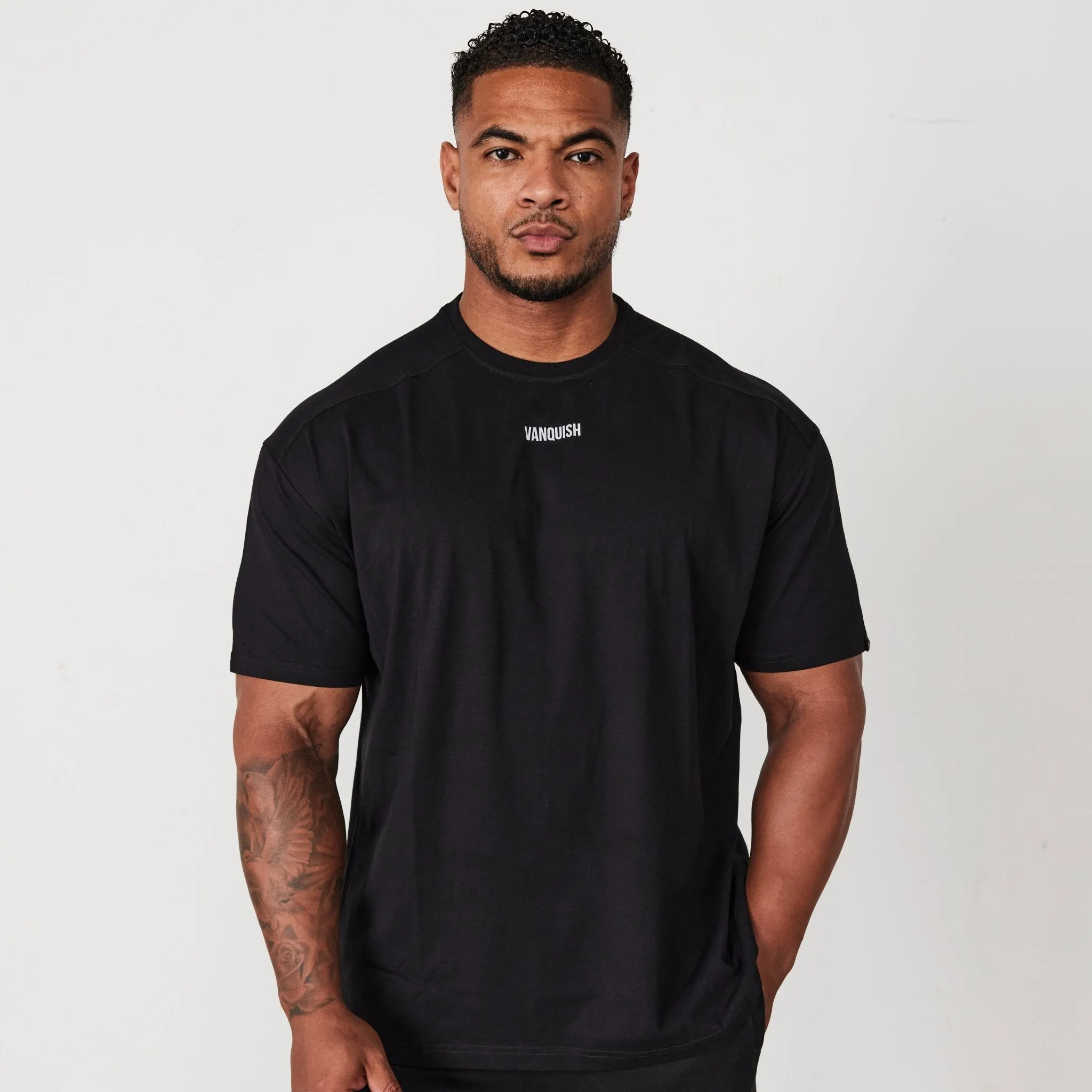 Vanquish Essential Black Oversized T Shirt OdorResistant Microfiber texture