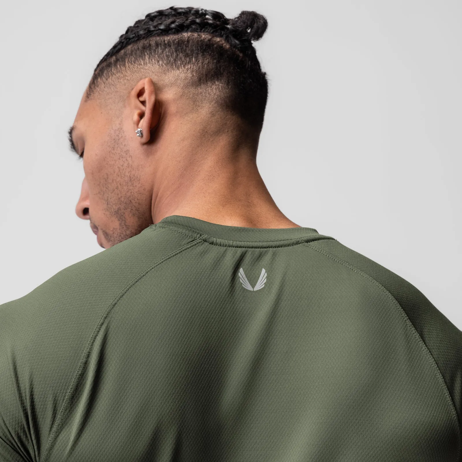 0660. AeroSilver? Established Tee - Olive anti static Lightweight Weave
