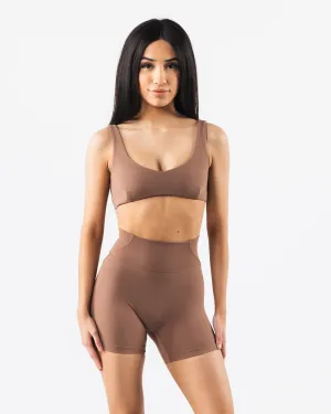 Aura Sculpt Bra - Oak Yellow sports outfit