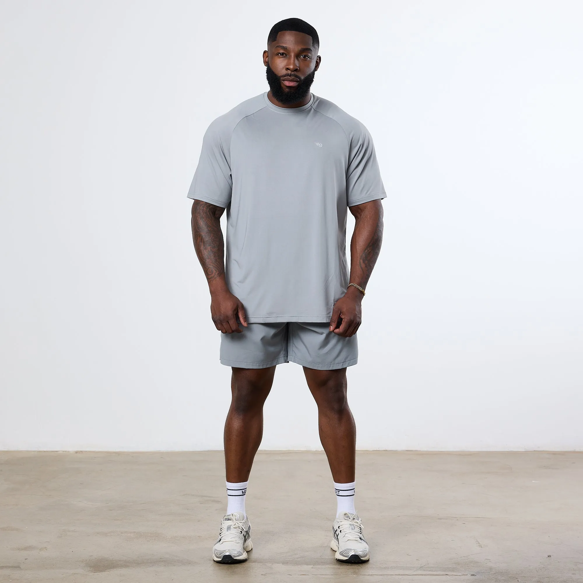 Vanquish Essential Steel Grey Performance Oversized T Shirt Urban Style Trend High Quality