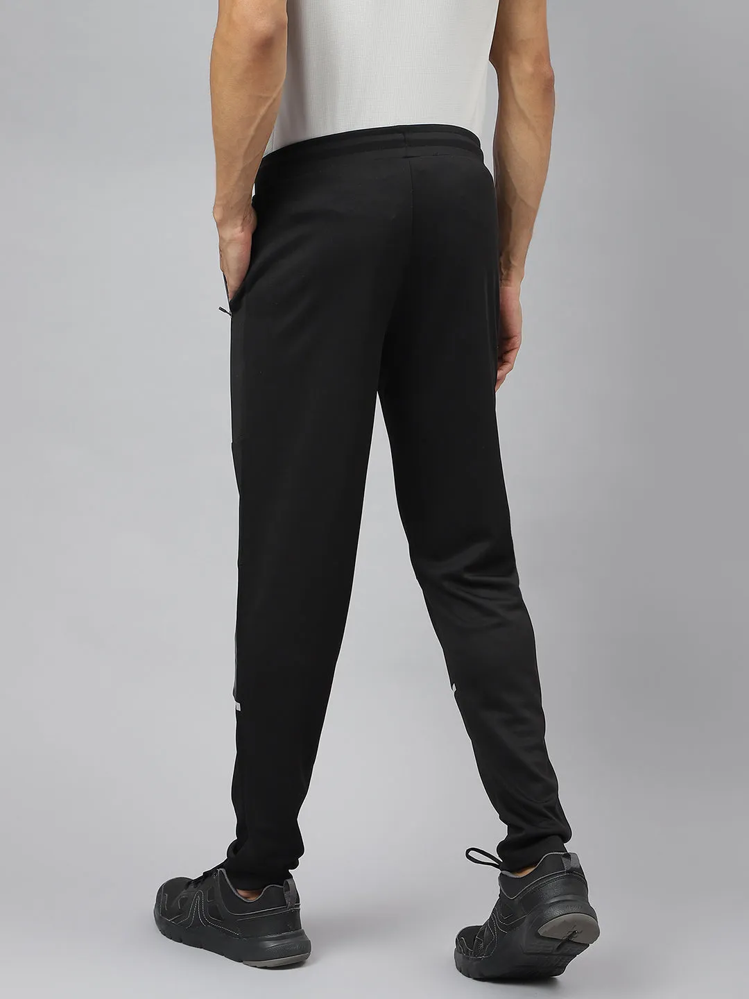 Tagless Labeling Alcis Men Jet Black Anti-Static Slim-Fit Core Sports Training Track Pants