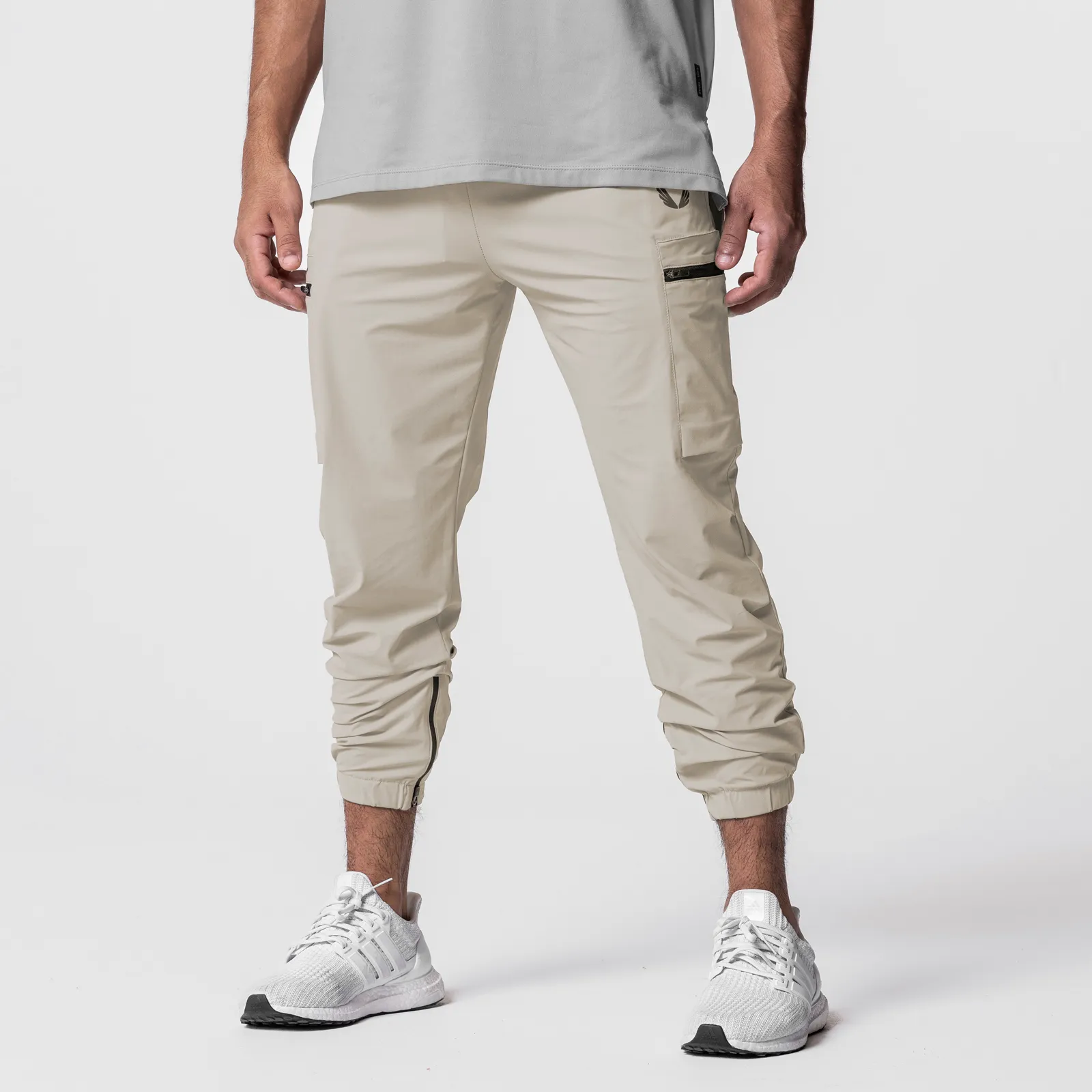 Fitted waist Flexible Knee Articulation 0656. Tetra-Lite? Standard Zip Jogger - Sand Smoke