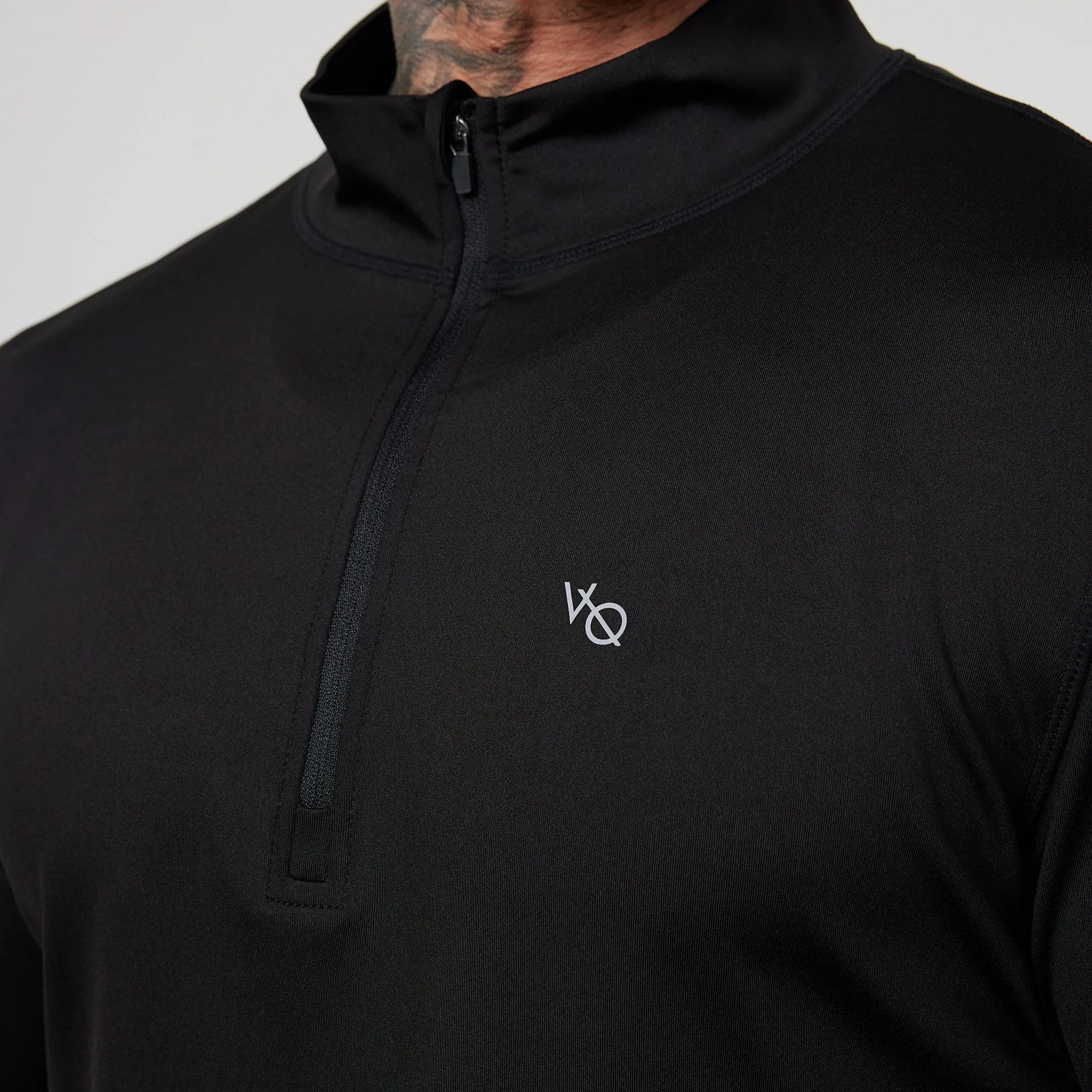 Festival wear Drawcord Hem Vanquish Essential Black Performance 1/4 Zip Top