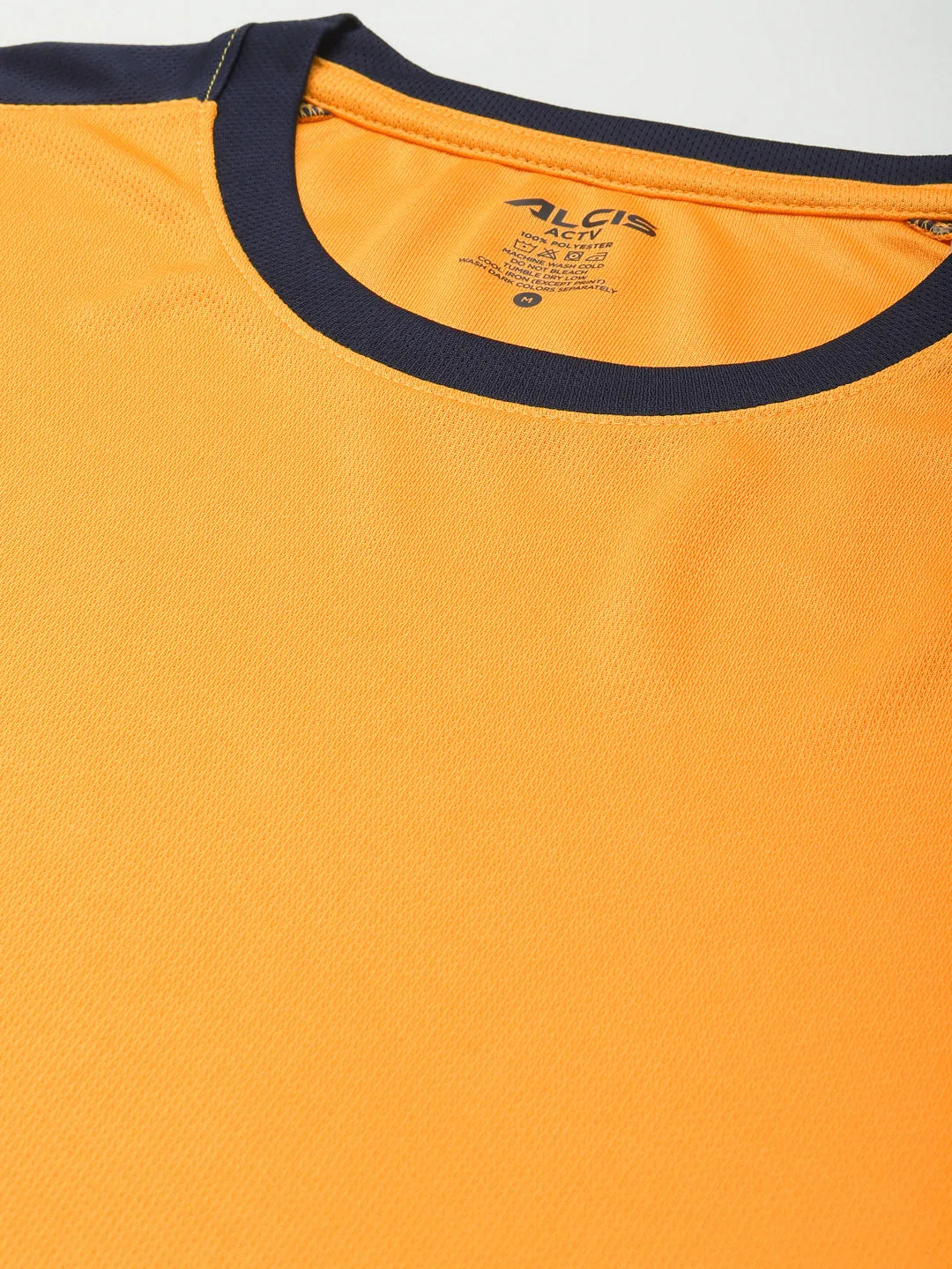 DurableSeams Alcis Men Mustard Yellow Printed Slim Fit T-shirt