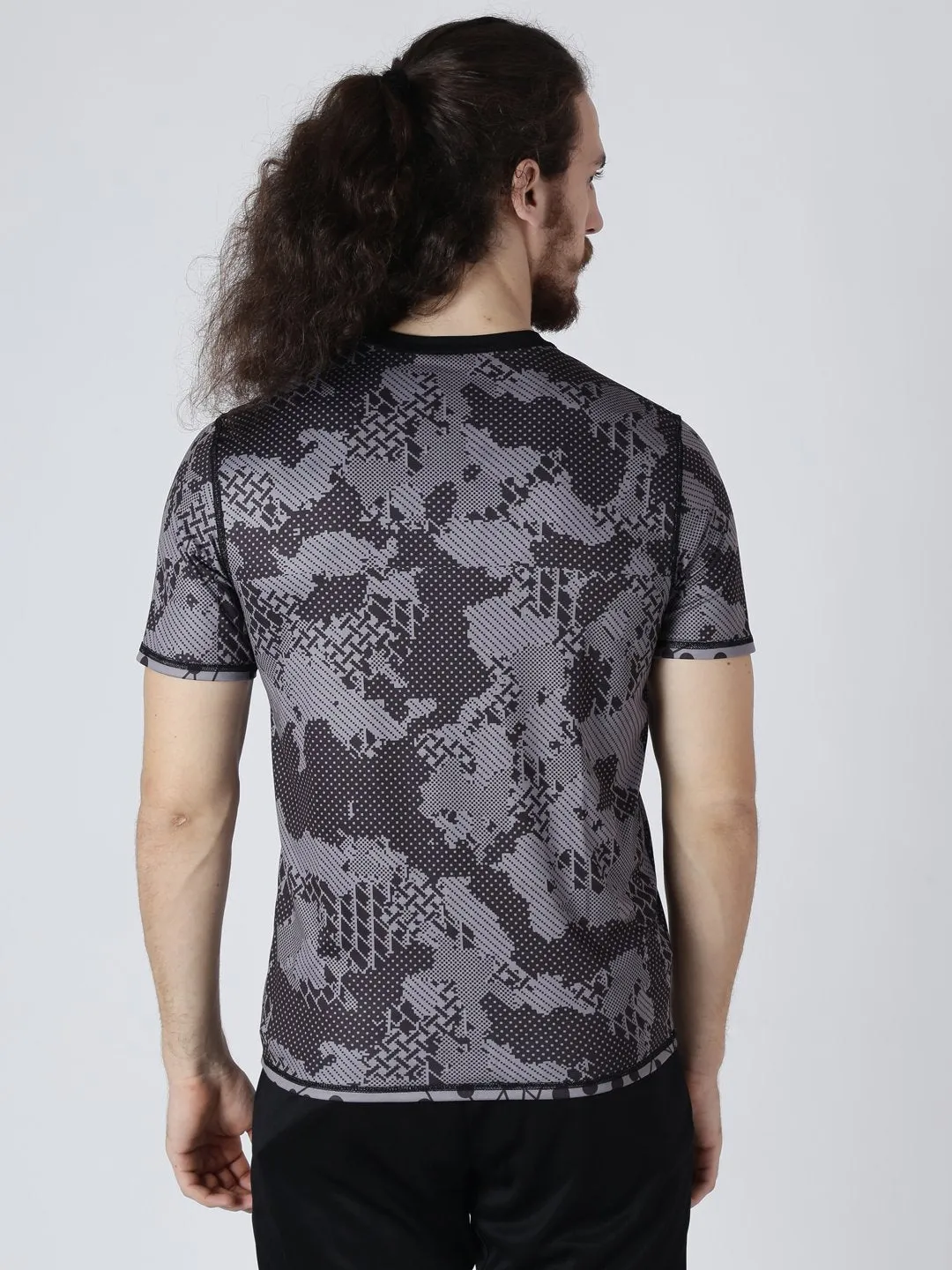 Alcis Men Taupe & Black Printed Round Neck Outdoor Reversible T-shirt Windproof Fabric Green Soul