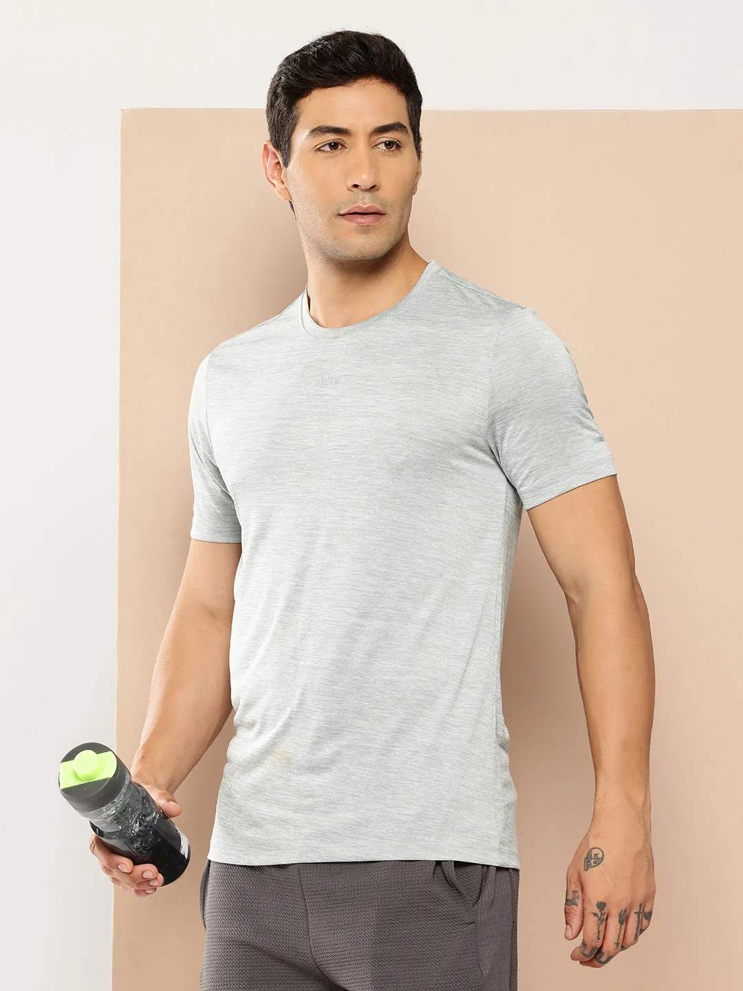 IonFlex Tee Peace Glow Train Ease
