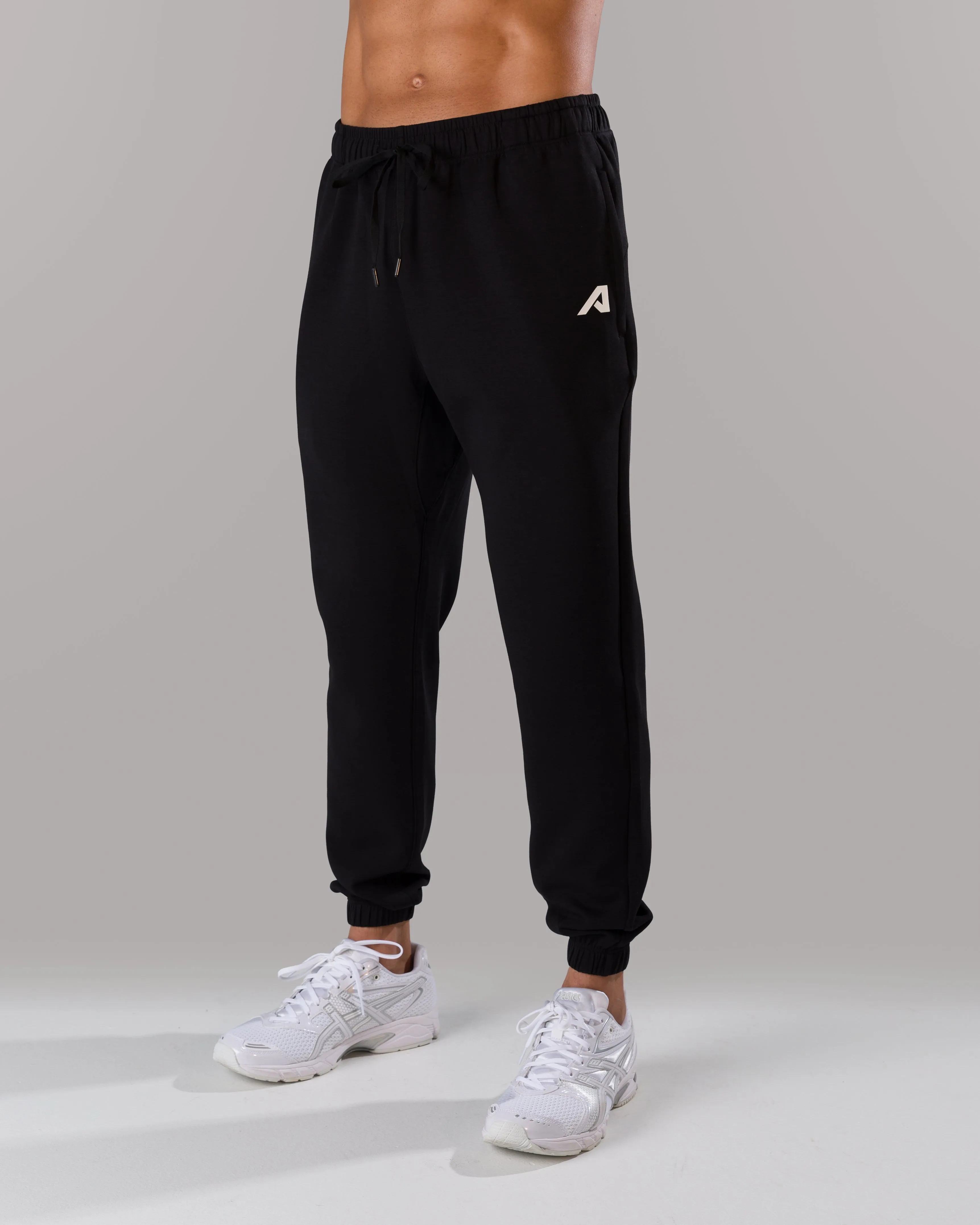 Raw edge Vantage Jogger - Black