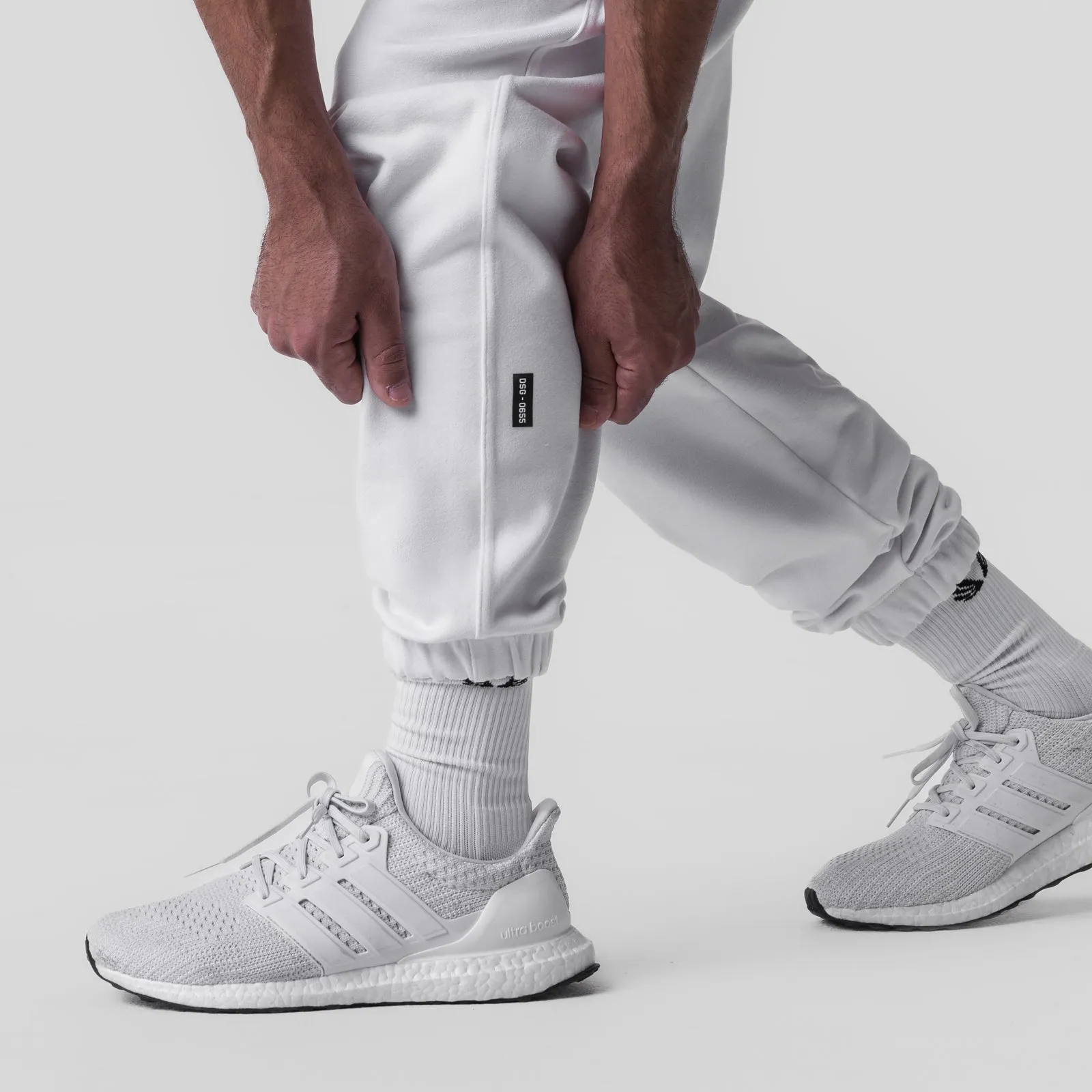 Linen blend 0655. Tech-Terry? Oversized Sweats - White