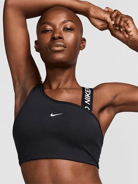 Pro Swoosh Asymmetrical Medium-Support Padded Sports Bra Reinforced Hemlines stretchy design