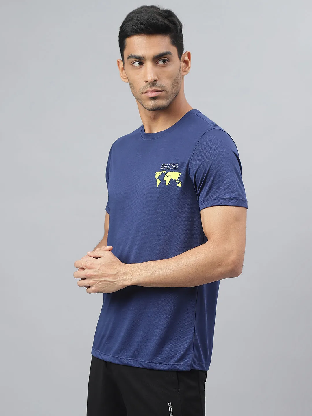 Calm Core Alcis Men Printed Navy Anti-Static Slim-Fit Round Neck Training T-Shirt