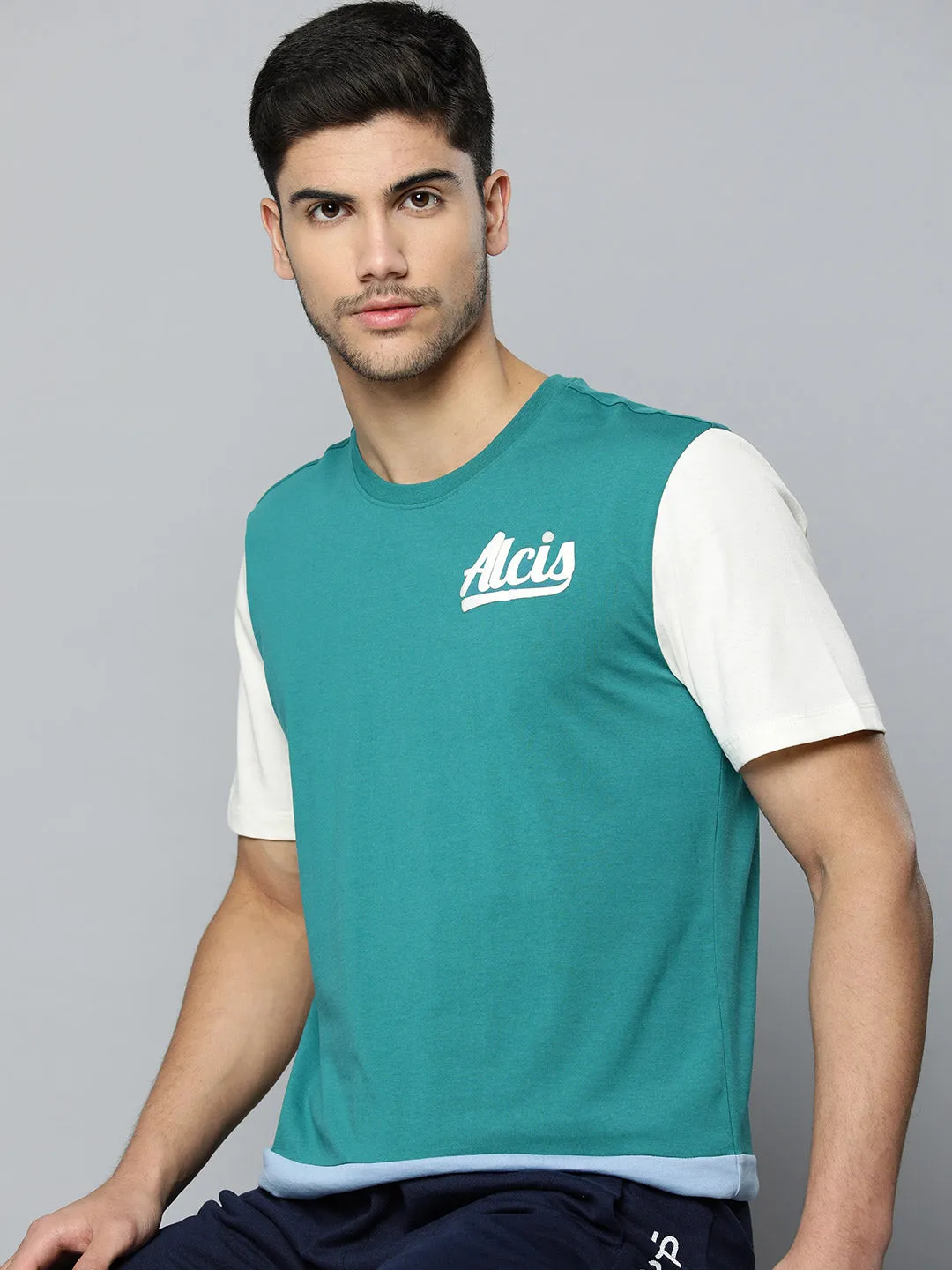 Alcis Men Colourblocked Anti Static Slim Fit Sports T-shirt Still Glow