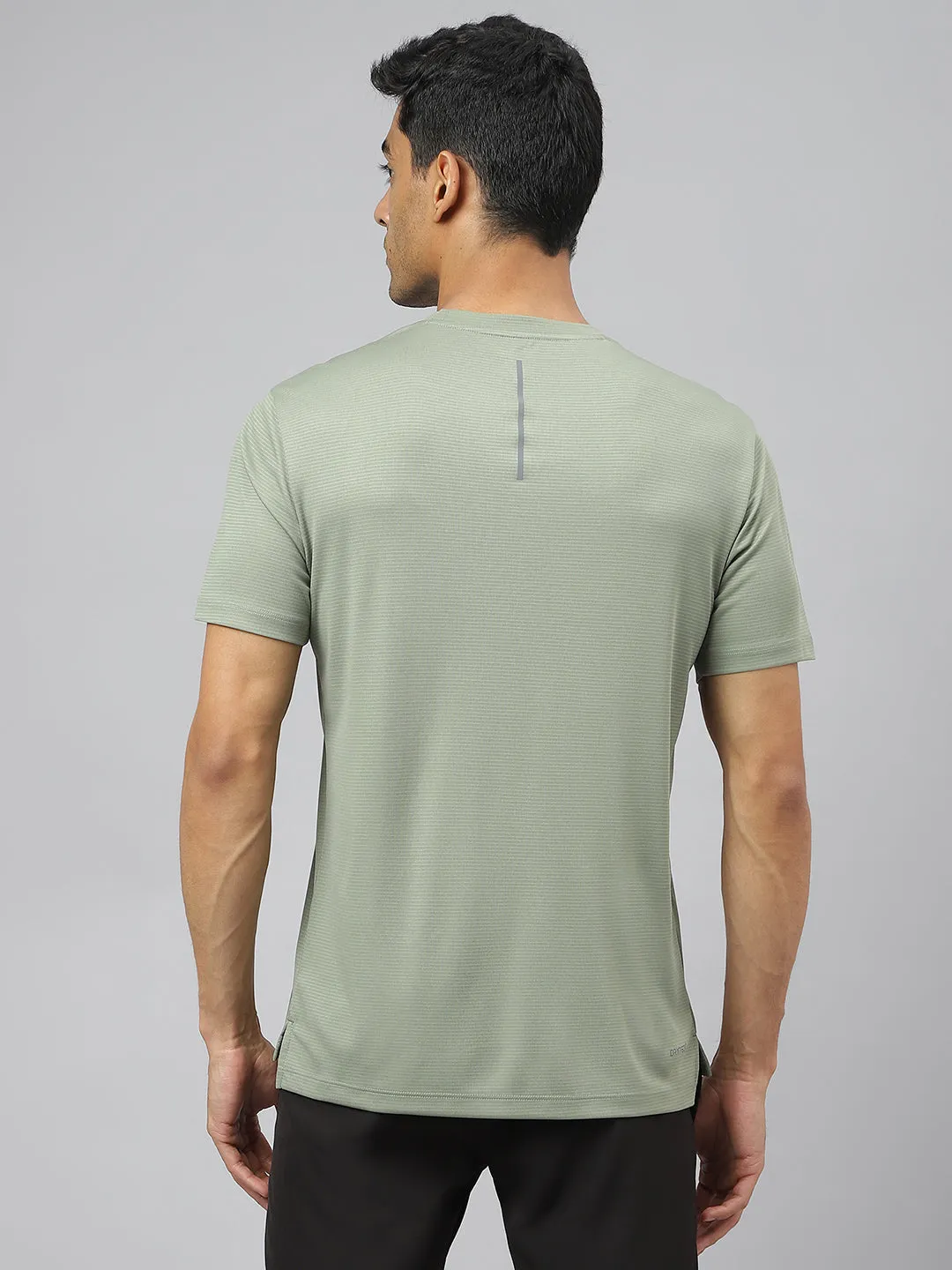 Alcis Men Golden Olive Drytech  Anti-Static Slim-Fit Round Neck Running T-Shirt Glitter Glow StaticResistantTextile