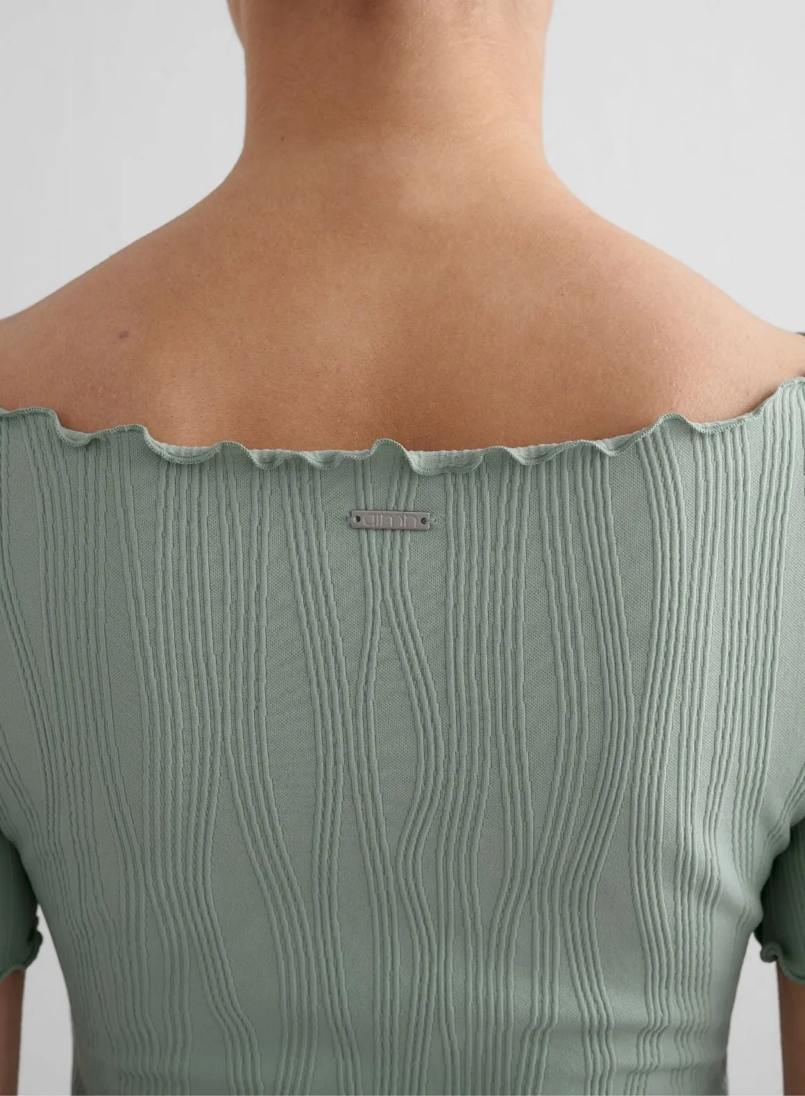 Wrinkle Resistant Texture Easy Style Aqua Tulip Short Sleeve Top