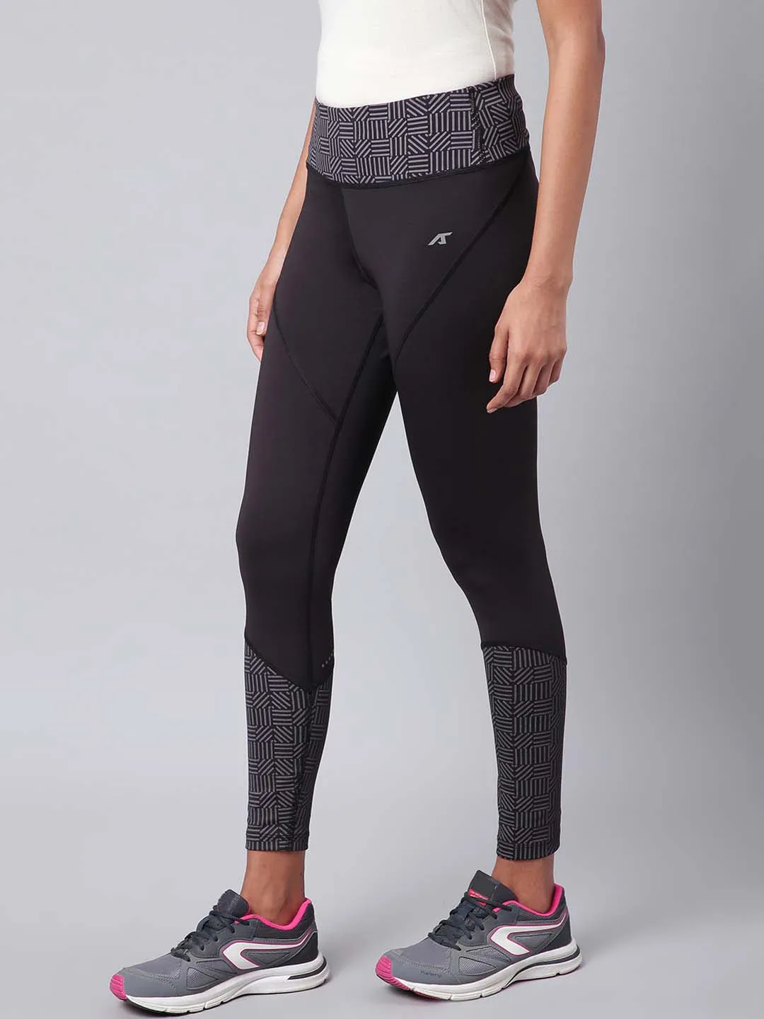 Alcis Women Black Solid Training Tights Seamless Design Summer Wear