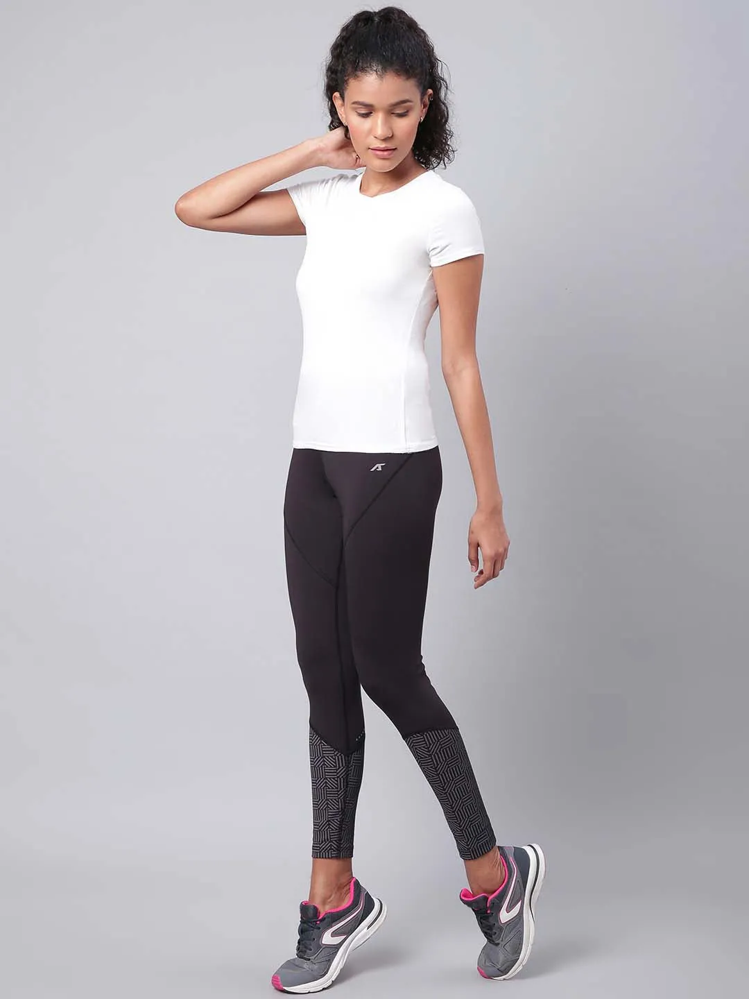 Cozy Base Alcis Women Black Solid Training Tights