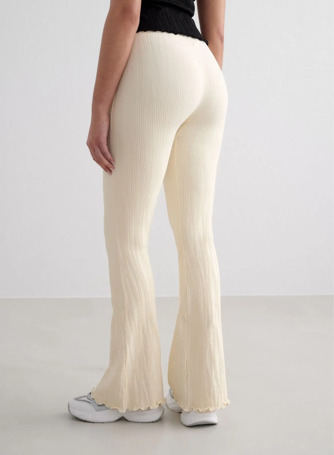 City Walk Skin Friendly Odor control Almond White Tulip Flare Tights