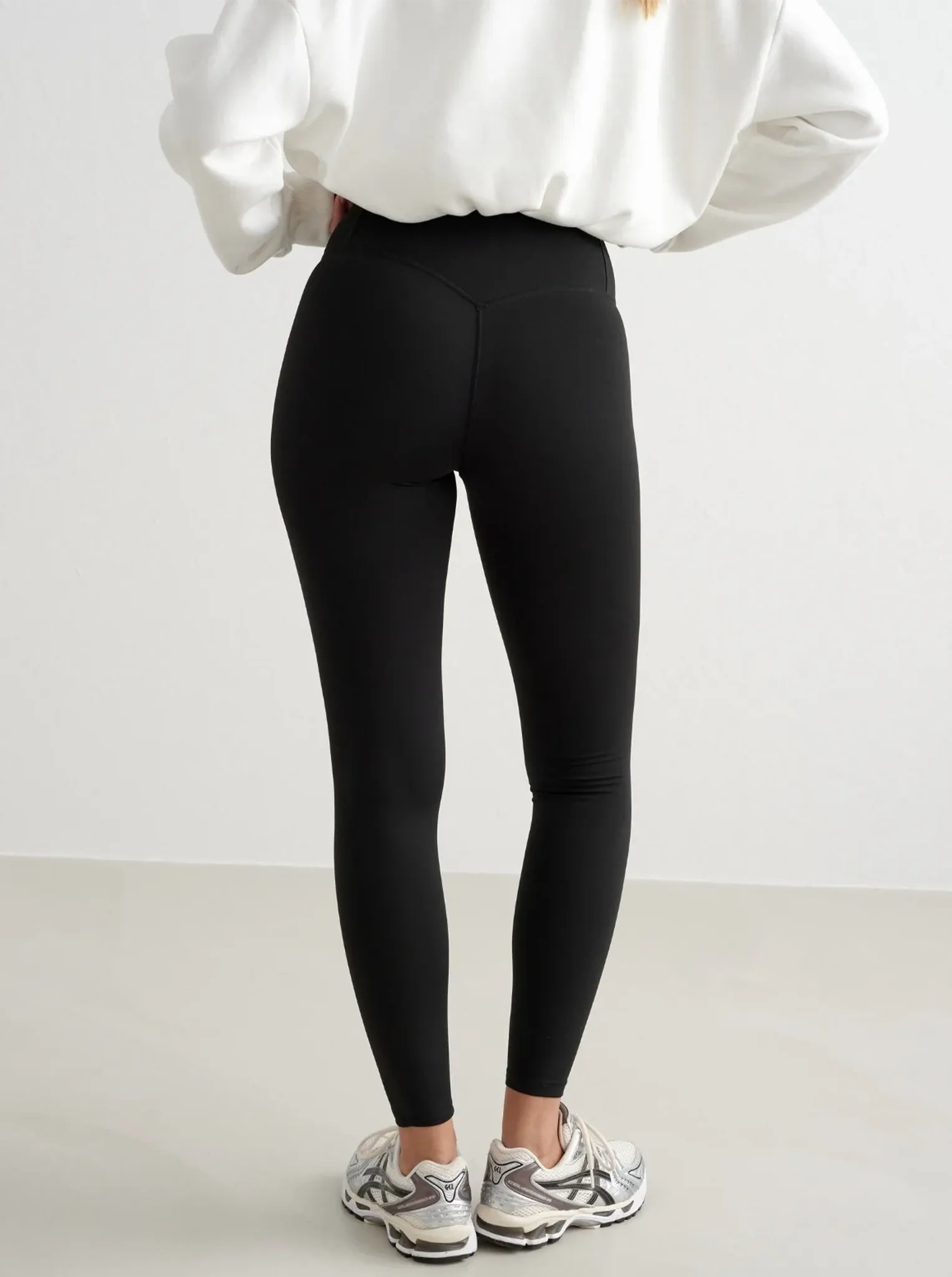 Seamless Design Weekend Trip Black Warming Tights