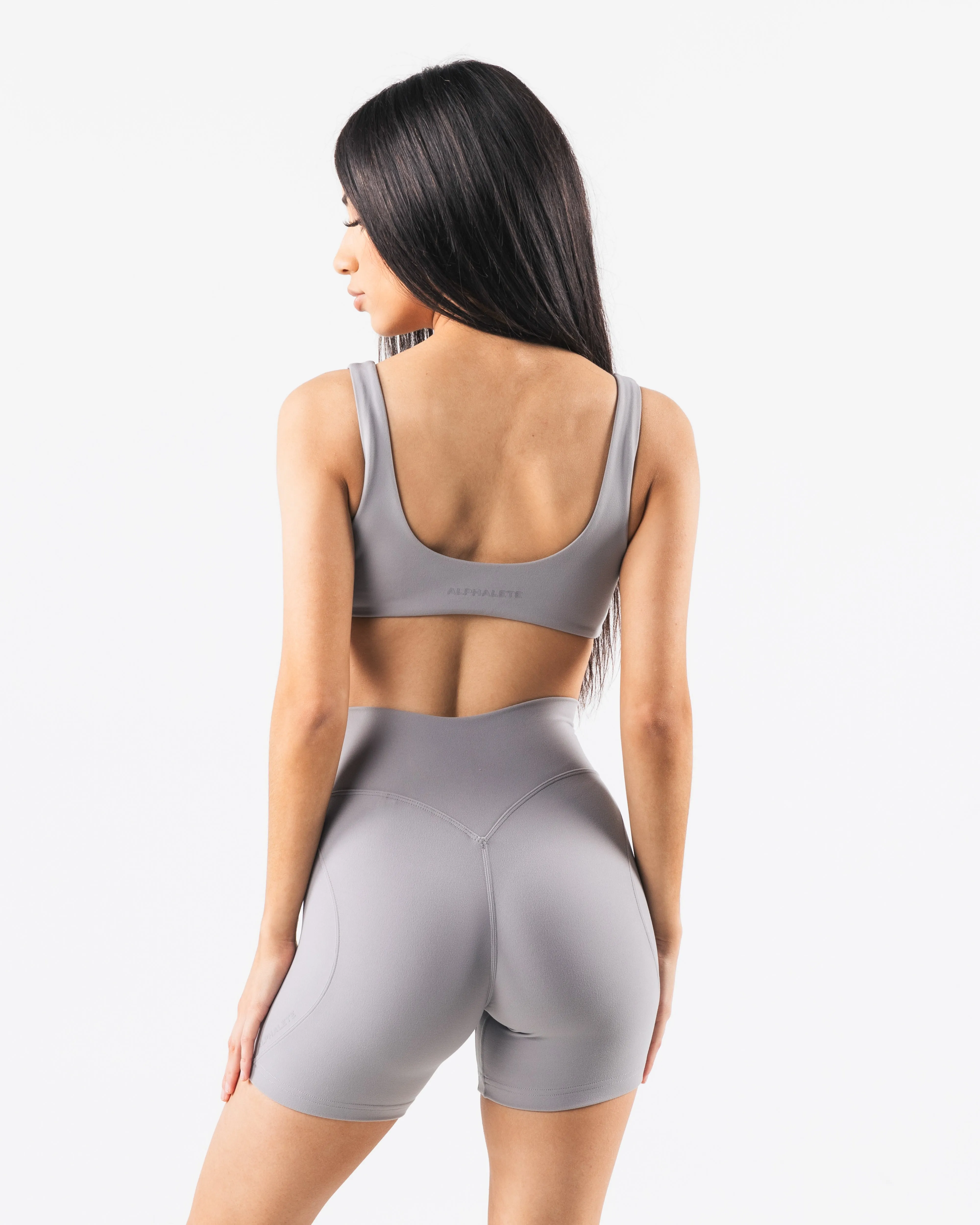 Aura Sculpt Bra - Smoke Anti-pilling seams Easy adjustment
