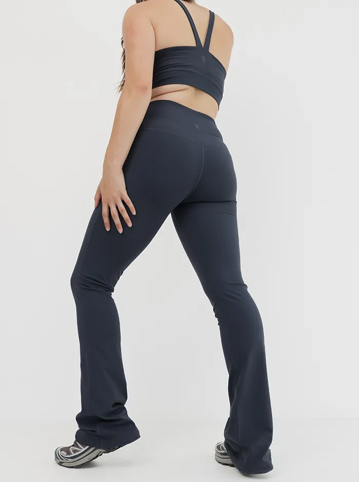Mellow Flare Longline In Shadow Budget Friendly Travel Outfit