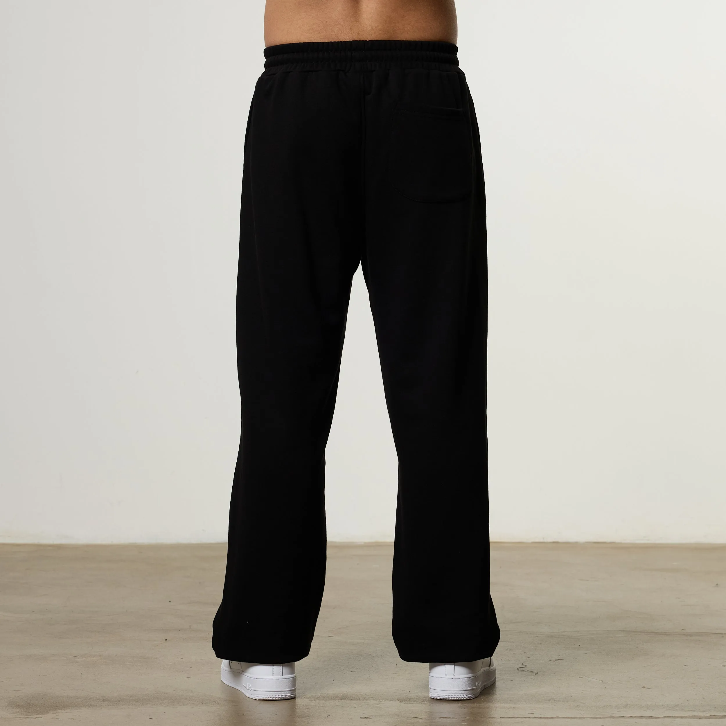 Flattering Waist Anti Static Lining Vanquish Metal Black Straight Leg Sweatpants