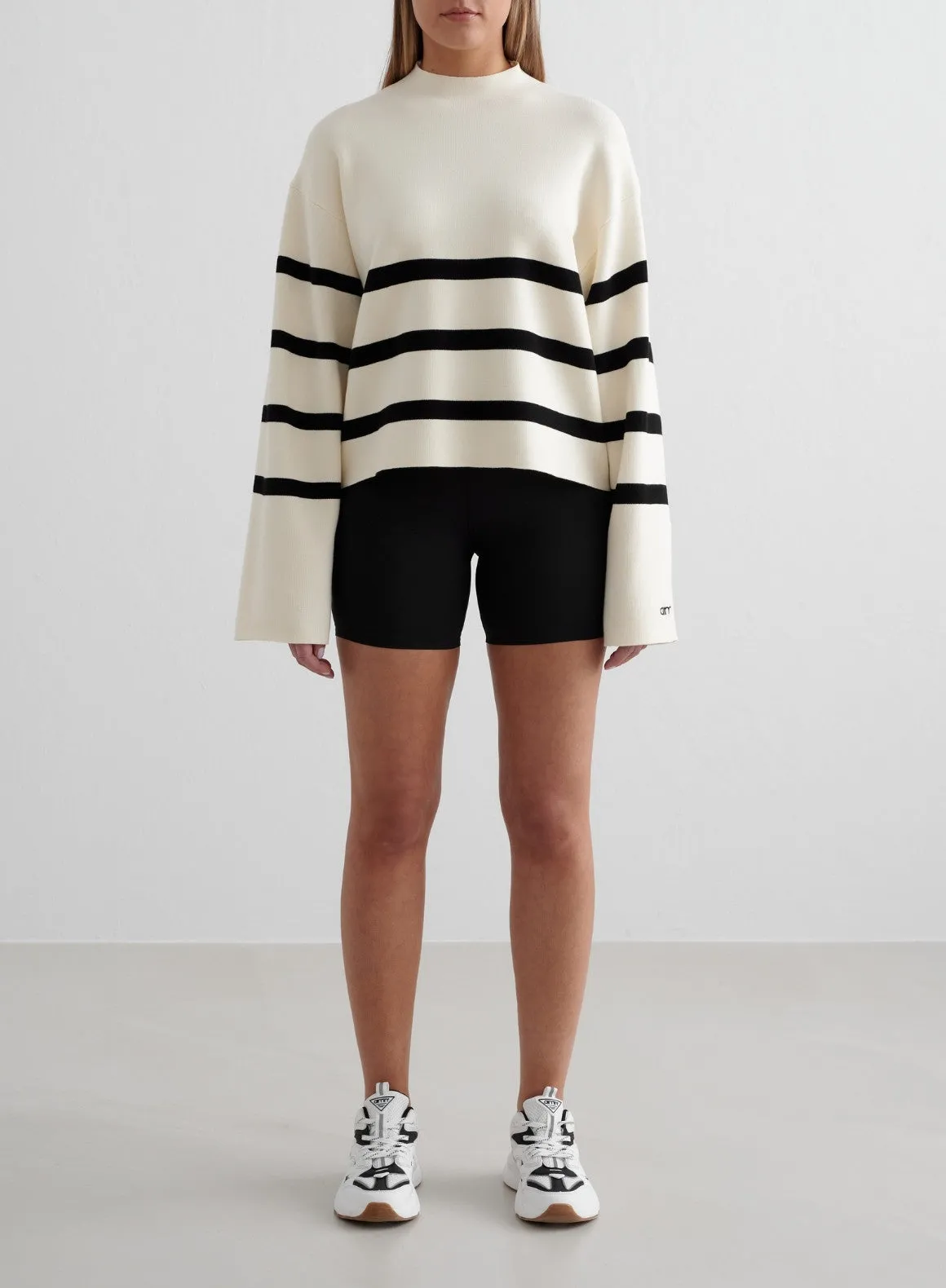 Almond White Perfect Knit Long Sleeve Comfortable Solid Color