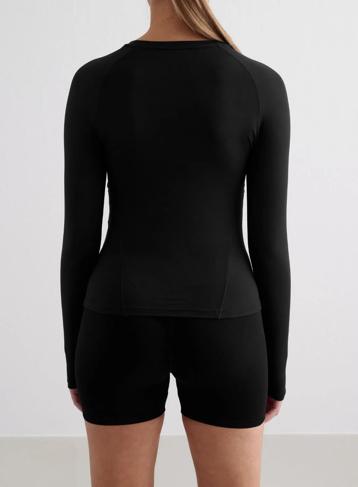 Black Soft Basic Long Sleeve slim Retro