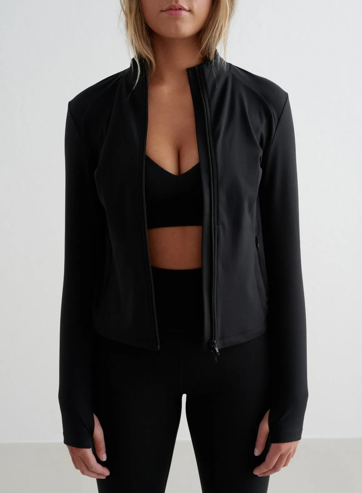 Short Black Sense Zip Jacket