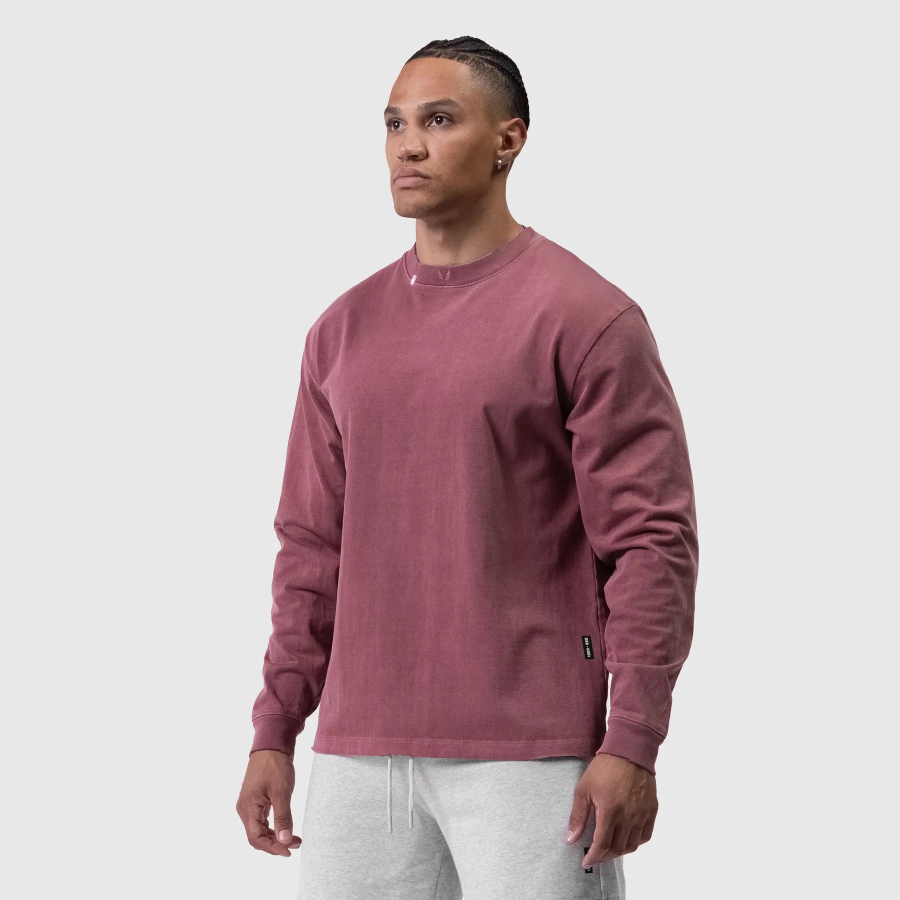Tight - fitting loafers 0851. Tech Essential? Relaxed Long Sleeve - Faded Crimson