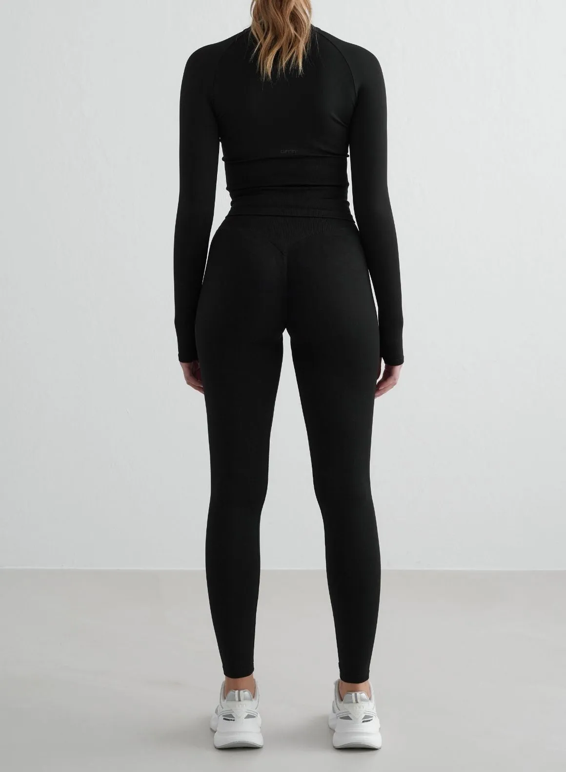 Black Shape Seamless Zip Jacket Craft