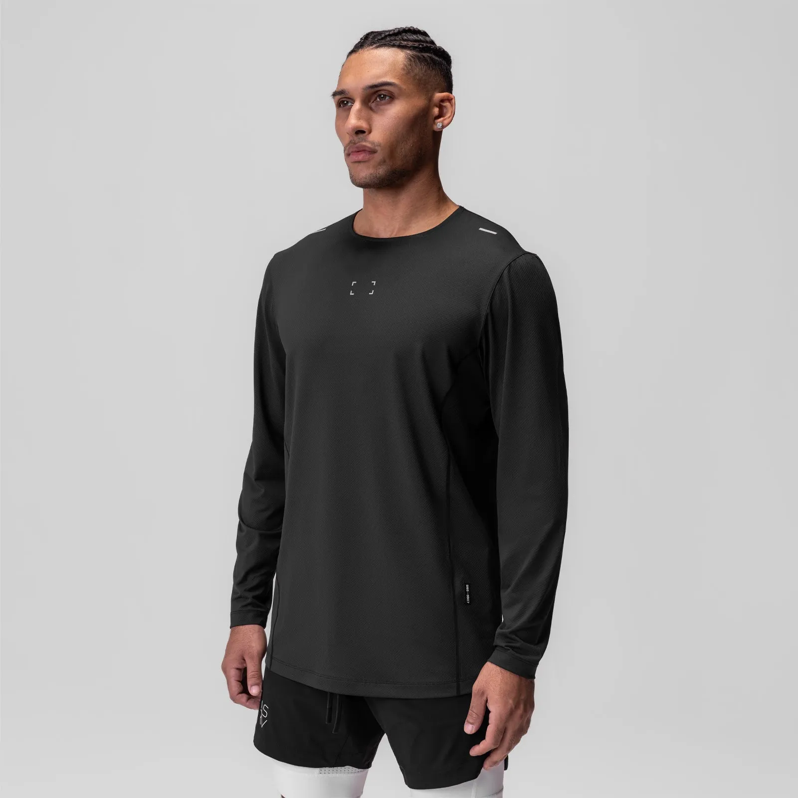 0907. AeroSilver? Training Long Sleeve - Black "Space Bracket" Wool