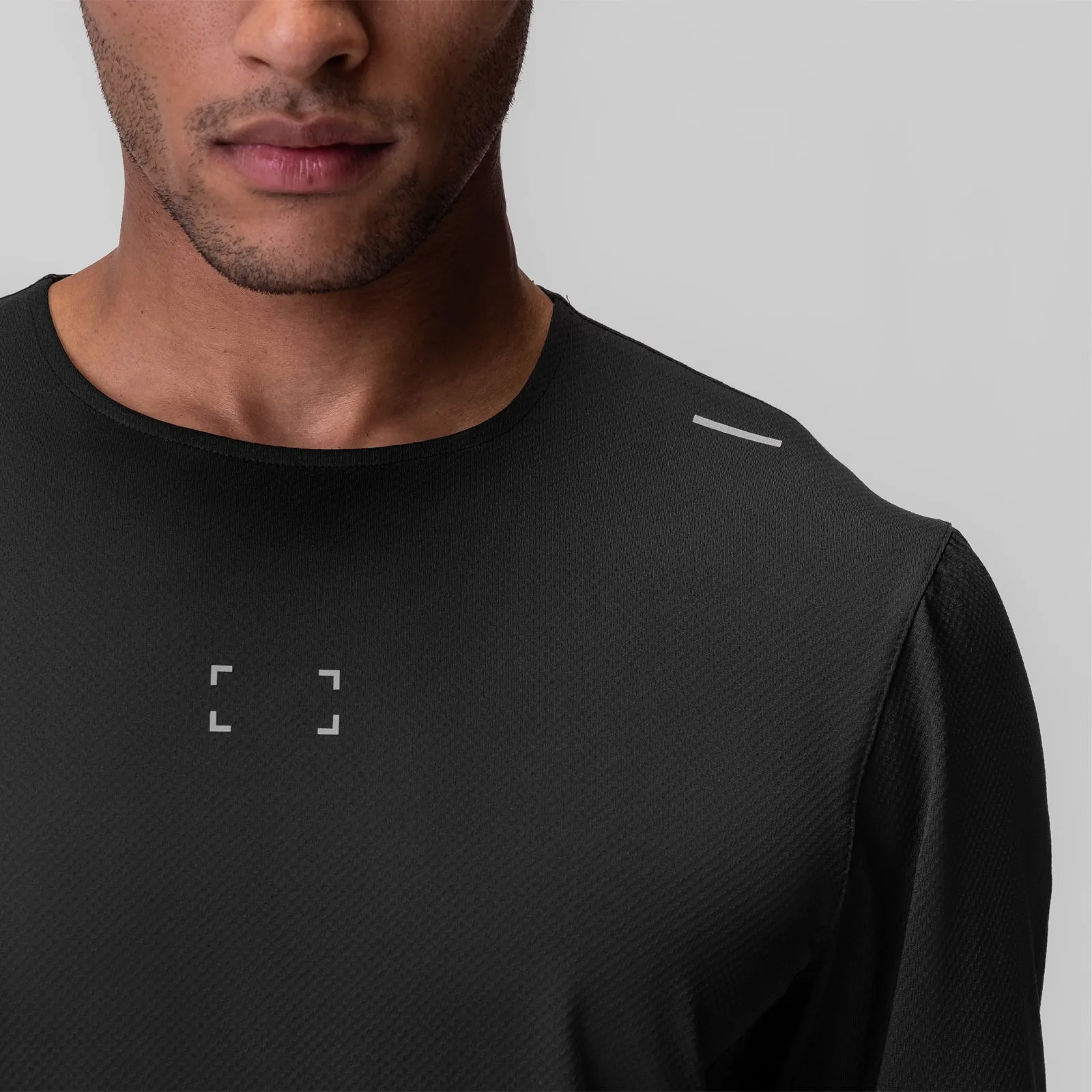 0907. AeroSilver? Training Long Sleeve - Black "Space Bracket" Furniture Versatile use