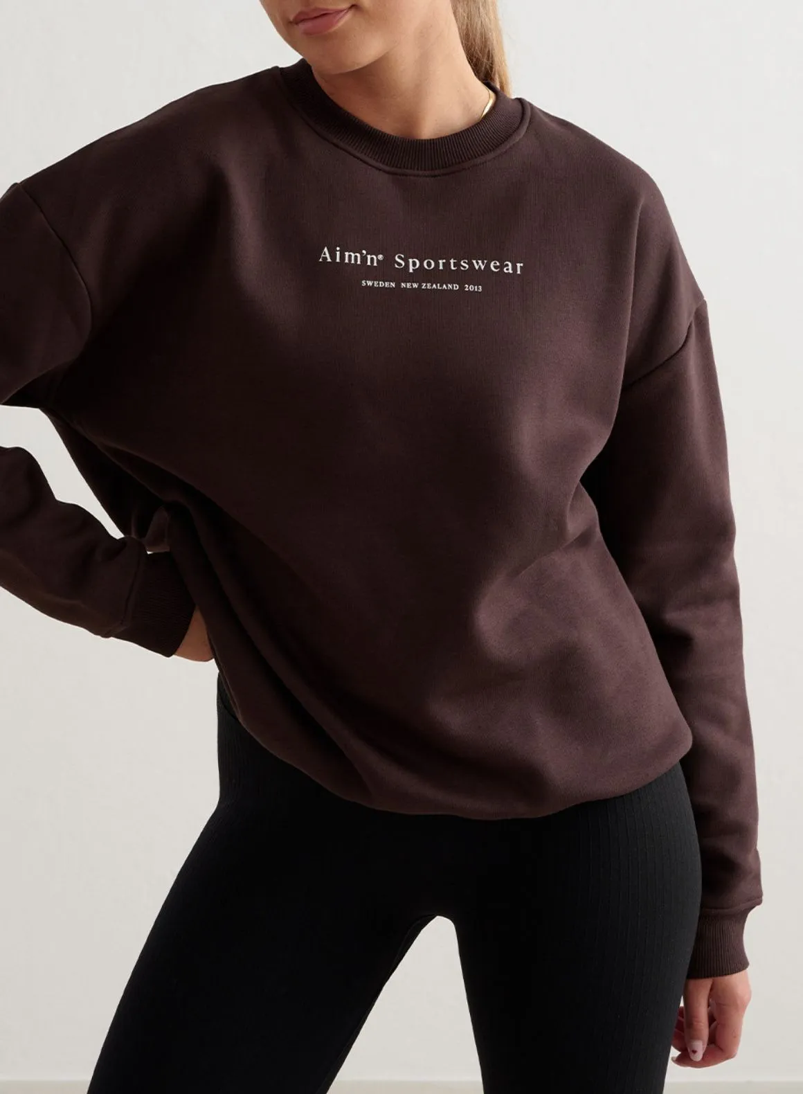 Cacao Serif Sweatshirt Modern kitchen