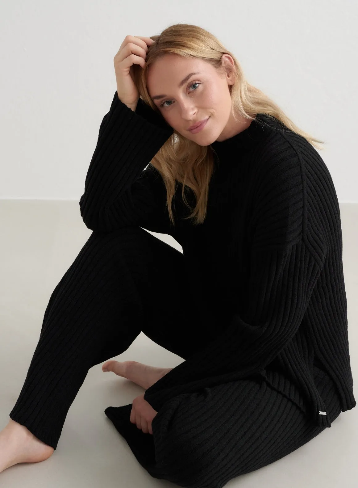 Black Rib Knit Sweater anti static