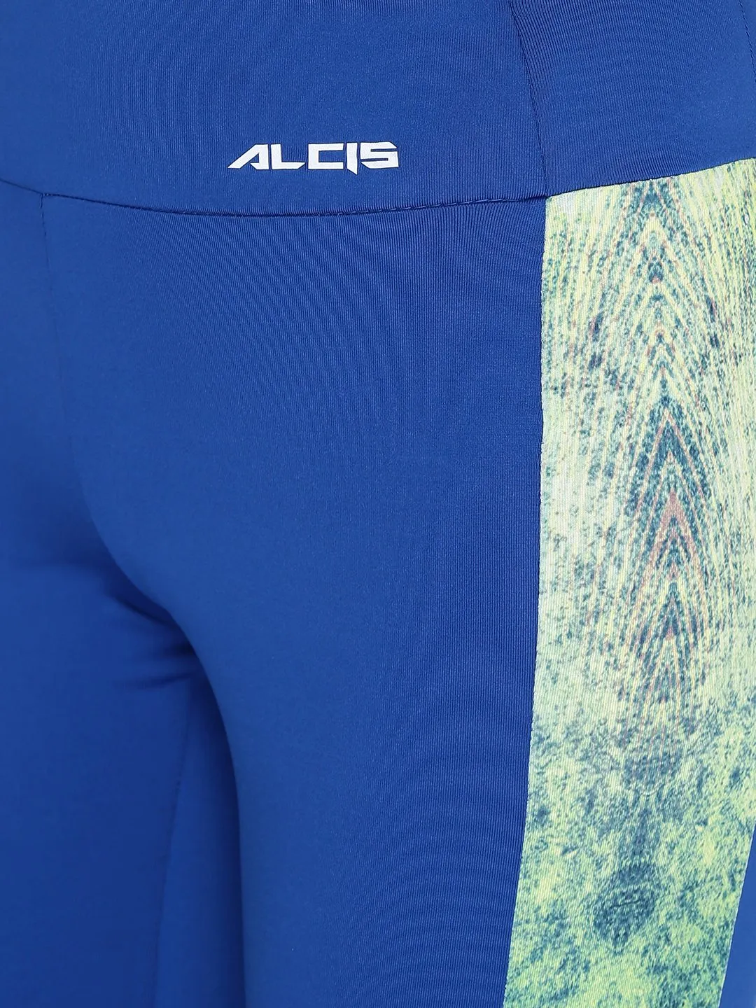 Women Blue Solid Capri subtle style Everyday Use