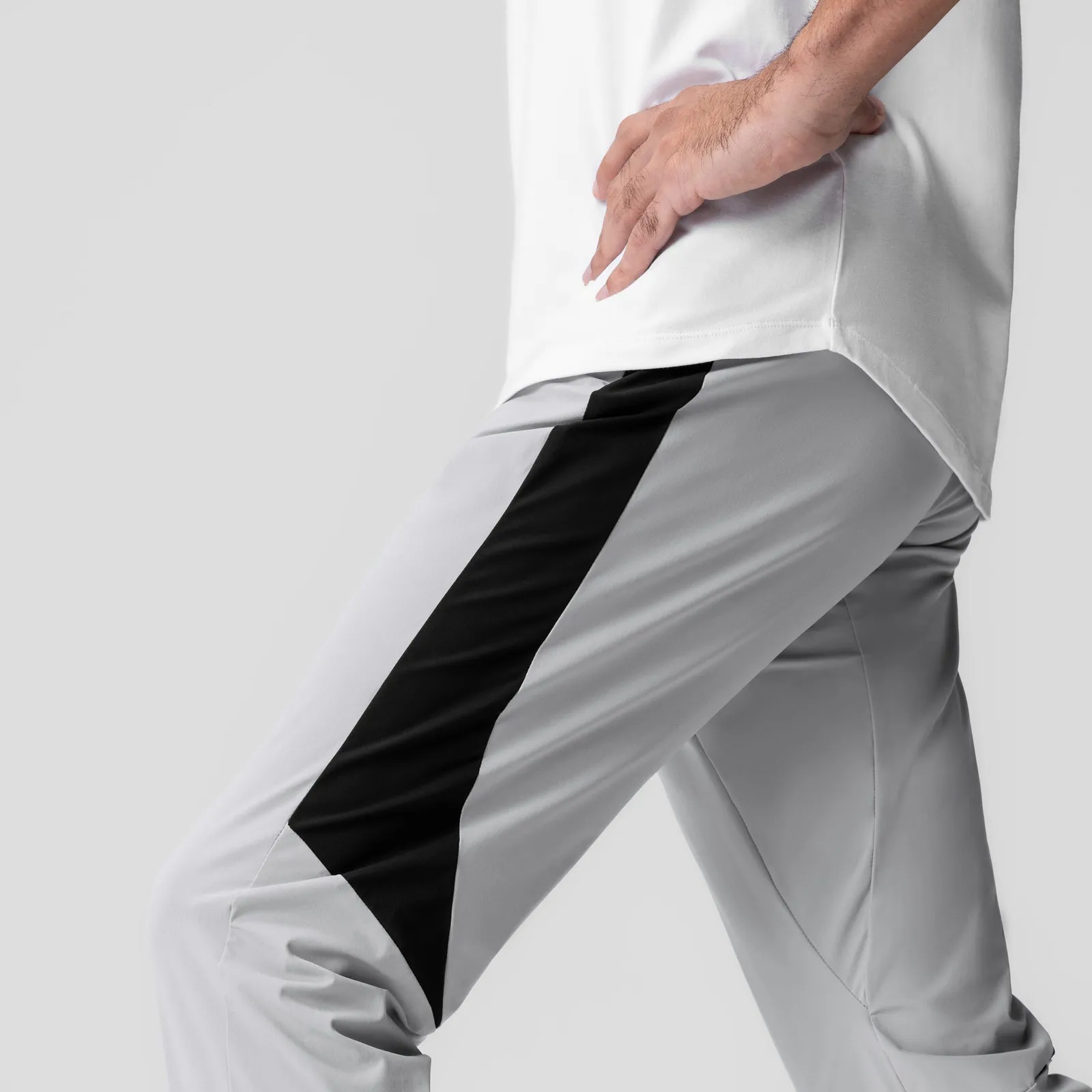 SecureCargoPockets SmoothZipClosure ASRV x Tonal Tetra-Lite? Cuffed Training Jogger - Slate Grey