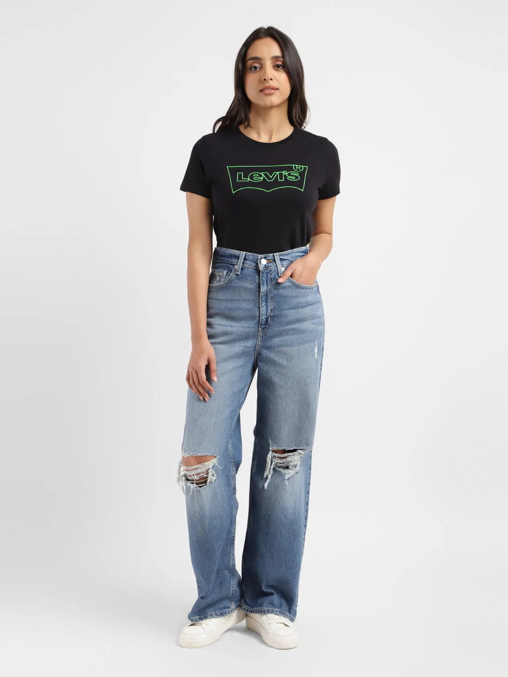 Elegant Bold Look Travel Style Women's Blue Loose Fit High Rise Jeans