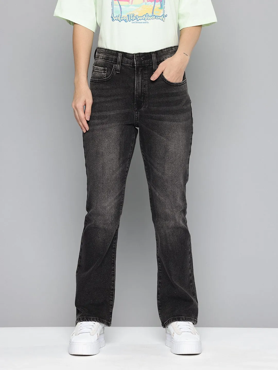 Wide Leg Silhouette Versatile Everyday Wear Women's 725 Black Flared Fit High Rise Jeans