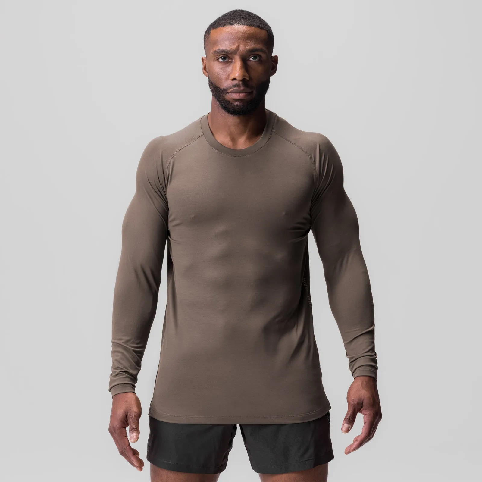 0832. 3D-Lite? 2.0 Fitted Long Sleeve - Deep Taupe "OTWR" Custom made Writing