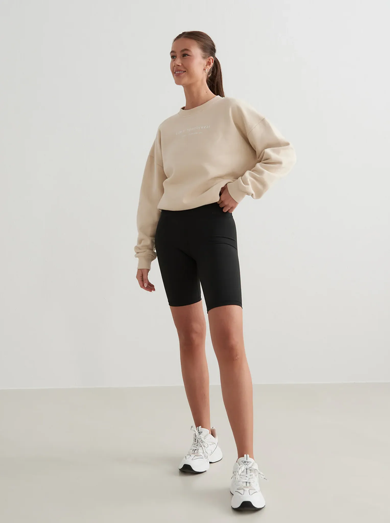 Caf?? Au Lait Serif Sweatshirt Organic Cotton