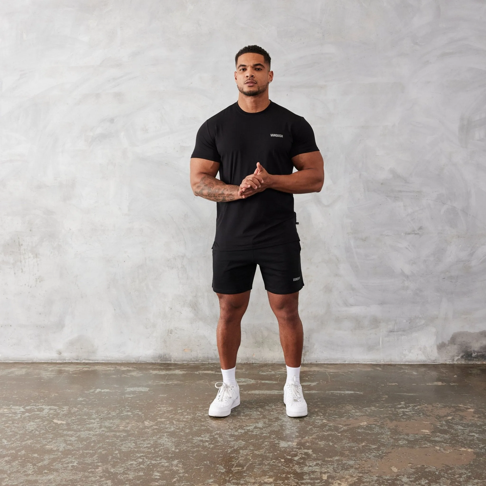 Vanquish Essential Black Slim Fit Short Sleeve T Shirt Autumn Wear Office Casual