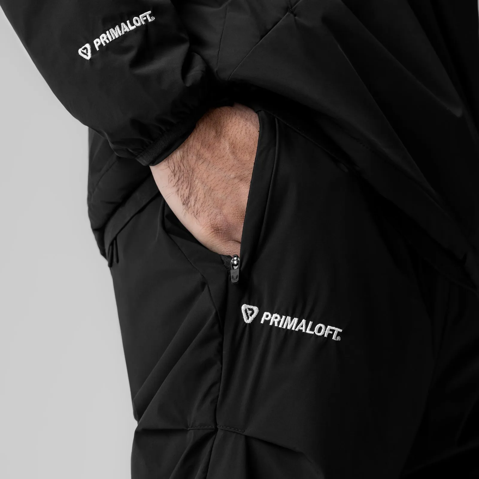 Static free 1068. Aerotex? PrimaLoft? Warm-Up Pant - Black