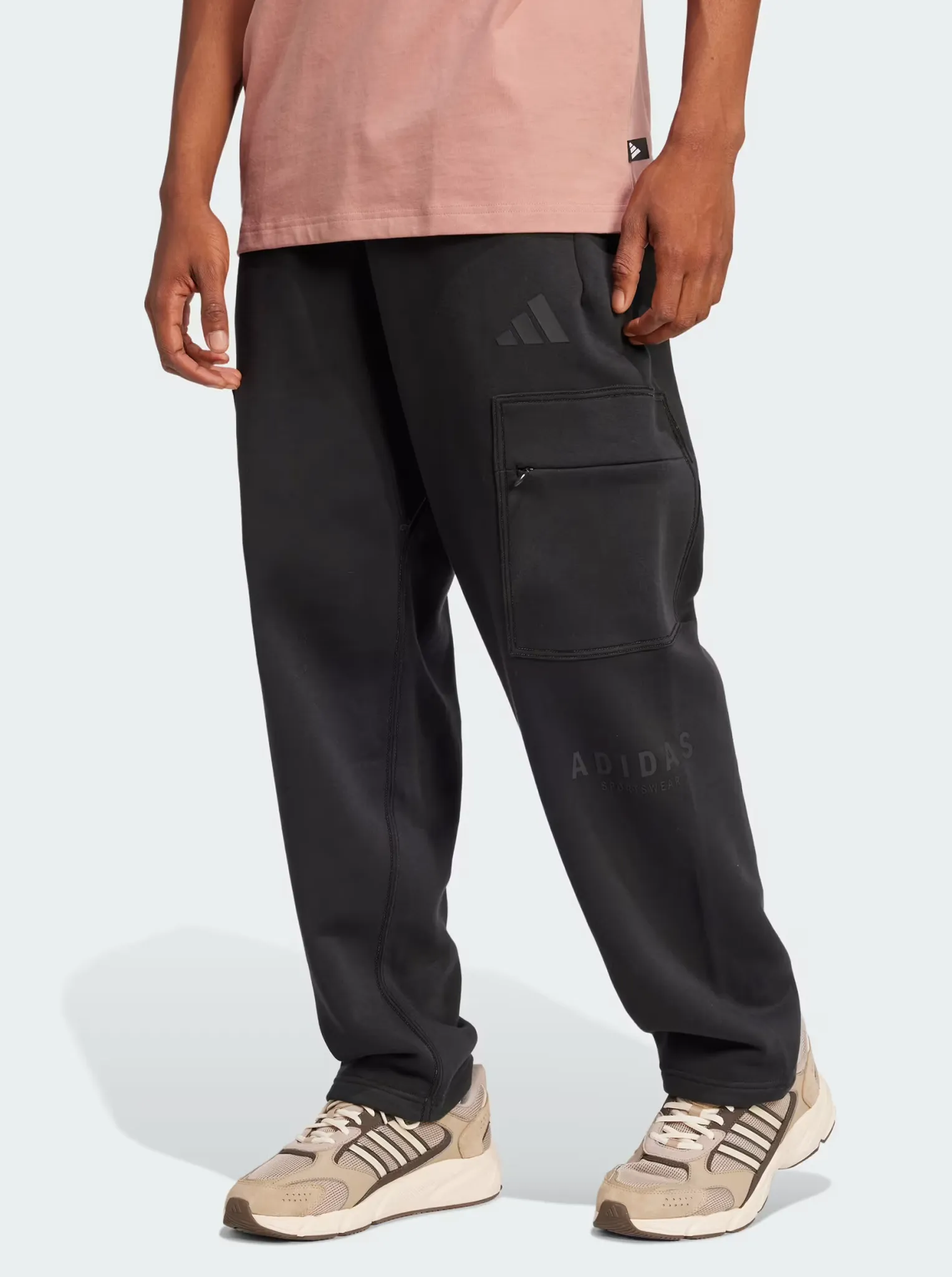 V-Neck All SZN Fleece Graphic Loose Cargo Pants