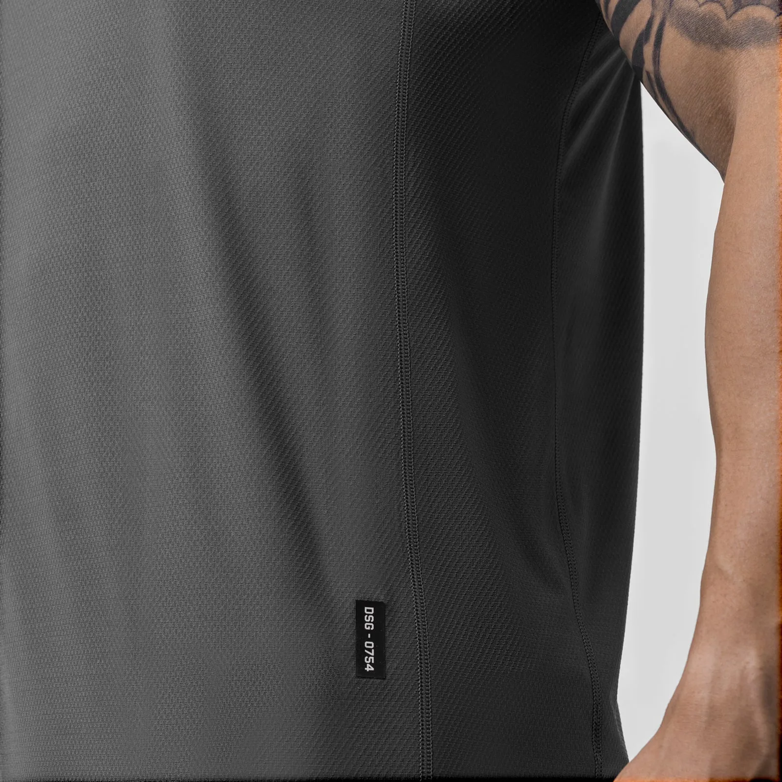 Technology - advanced chemical storage 0754. AeroSilver? Training Singlet - Space Grey