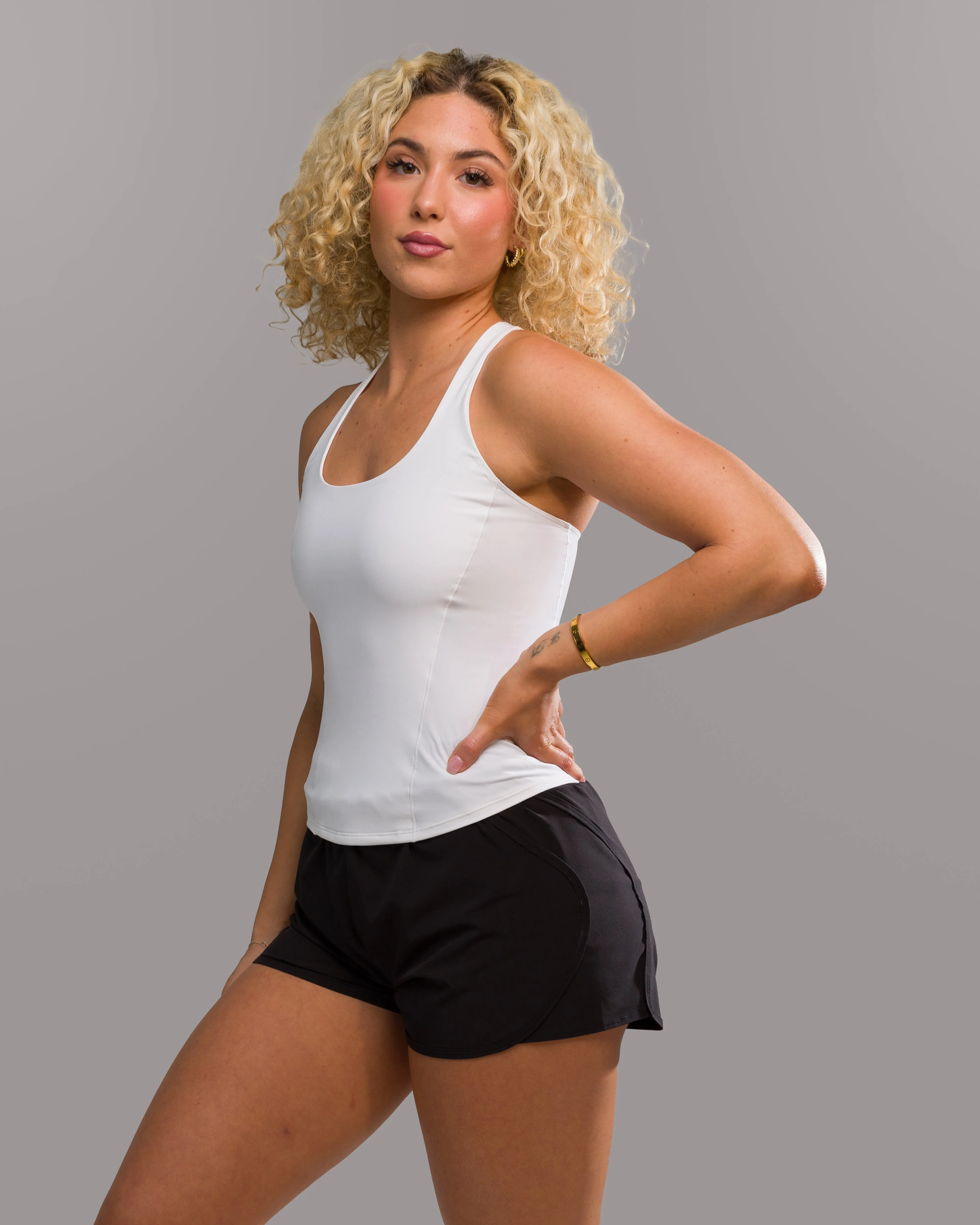 Flex Tank Long - White Flexible Mobility Design