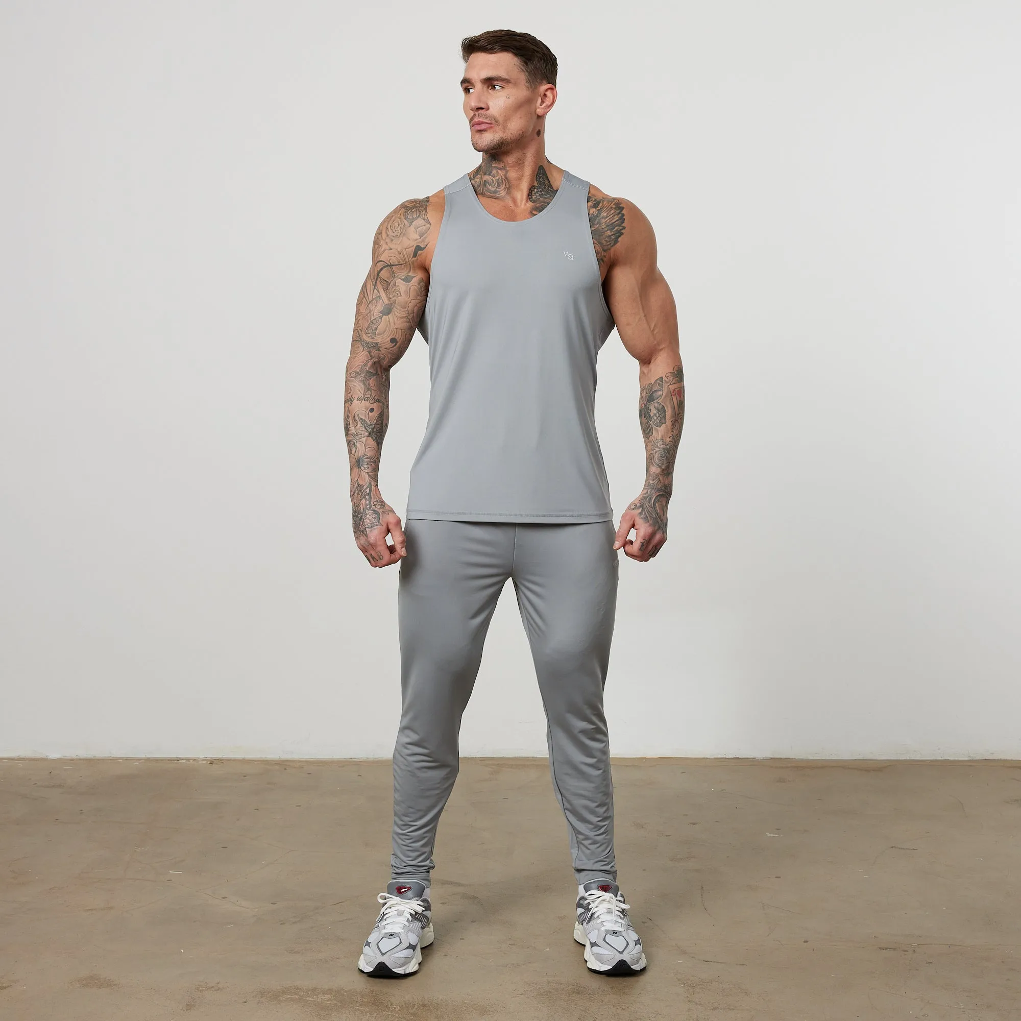Vanquish Essential Steel Grey Performance Tank Top dust resistant Next - generation