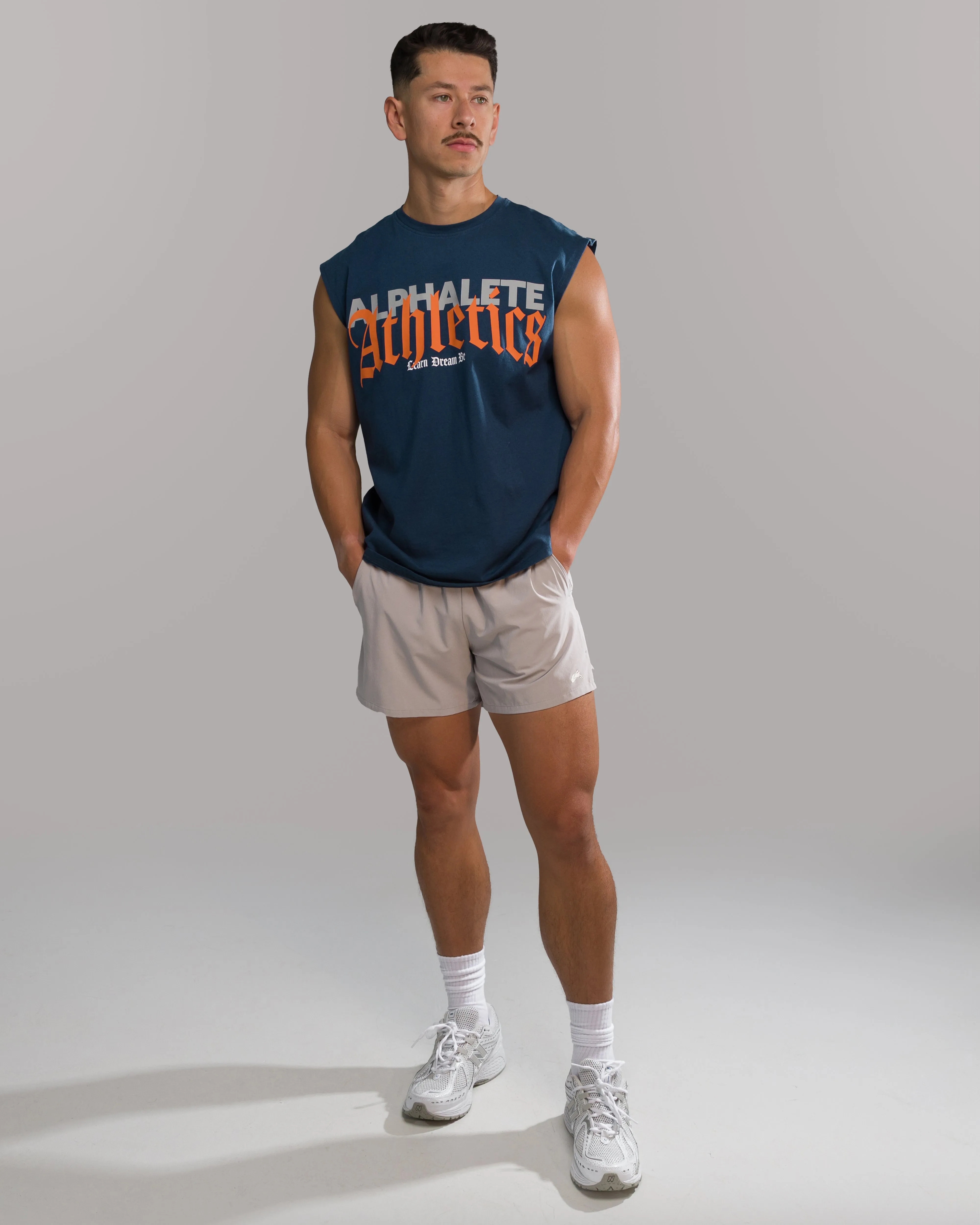 Moisture control Layered construction Dark Haven Cut Off - Varsity Blue