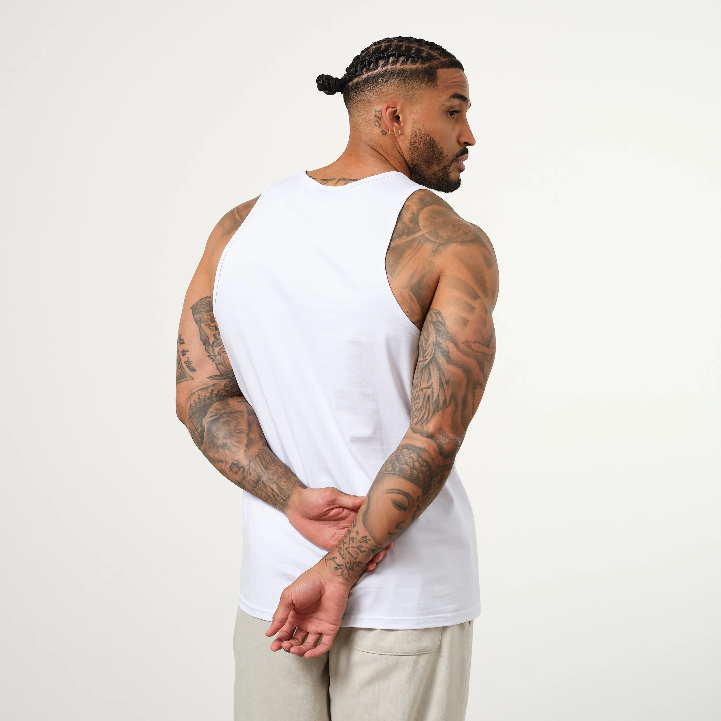 Vanquish Essential White Regular Fit Tank Top Machine - learning - enabled High Stretch Material