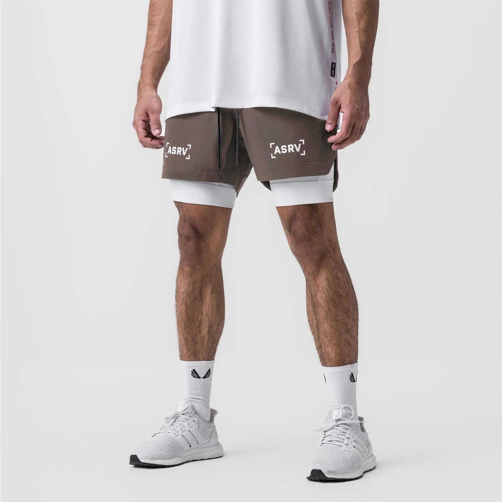 0865. Tetra-Lite? 5" Liner Short - Deep Taupe "Bracket"/White Pastel Colors Preppy Style